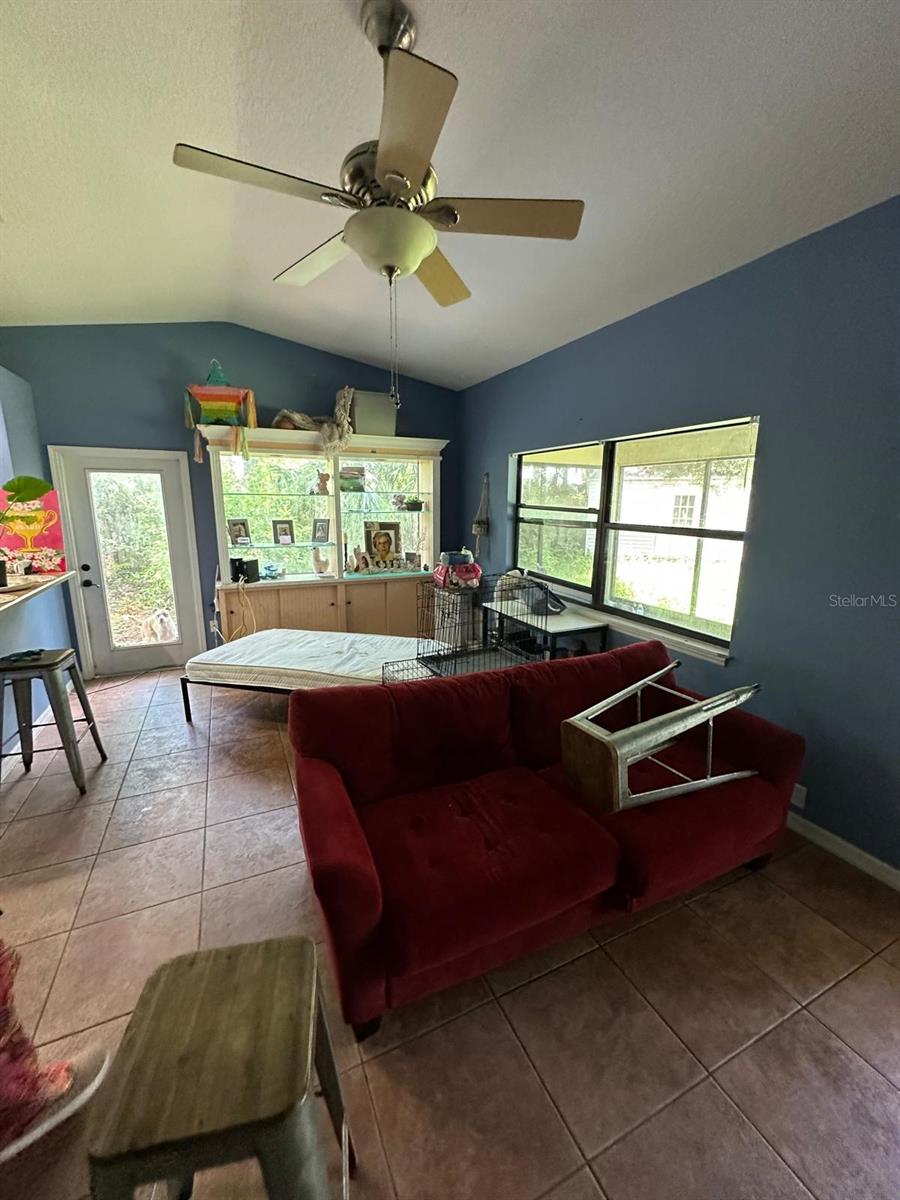 810 EASTOVER CIRCLE