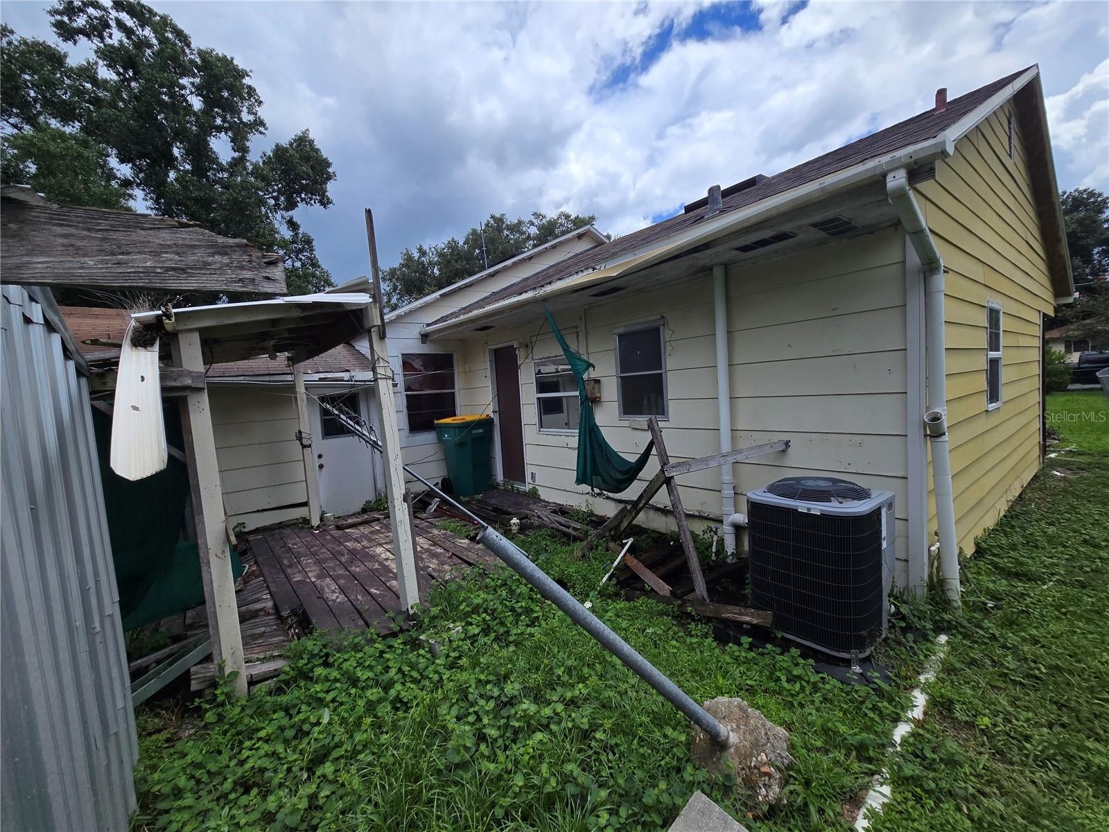 2714 SAMPLE STREET