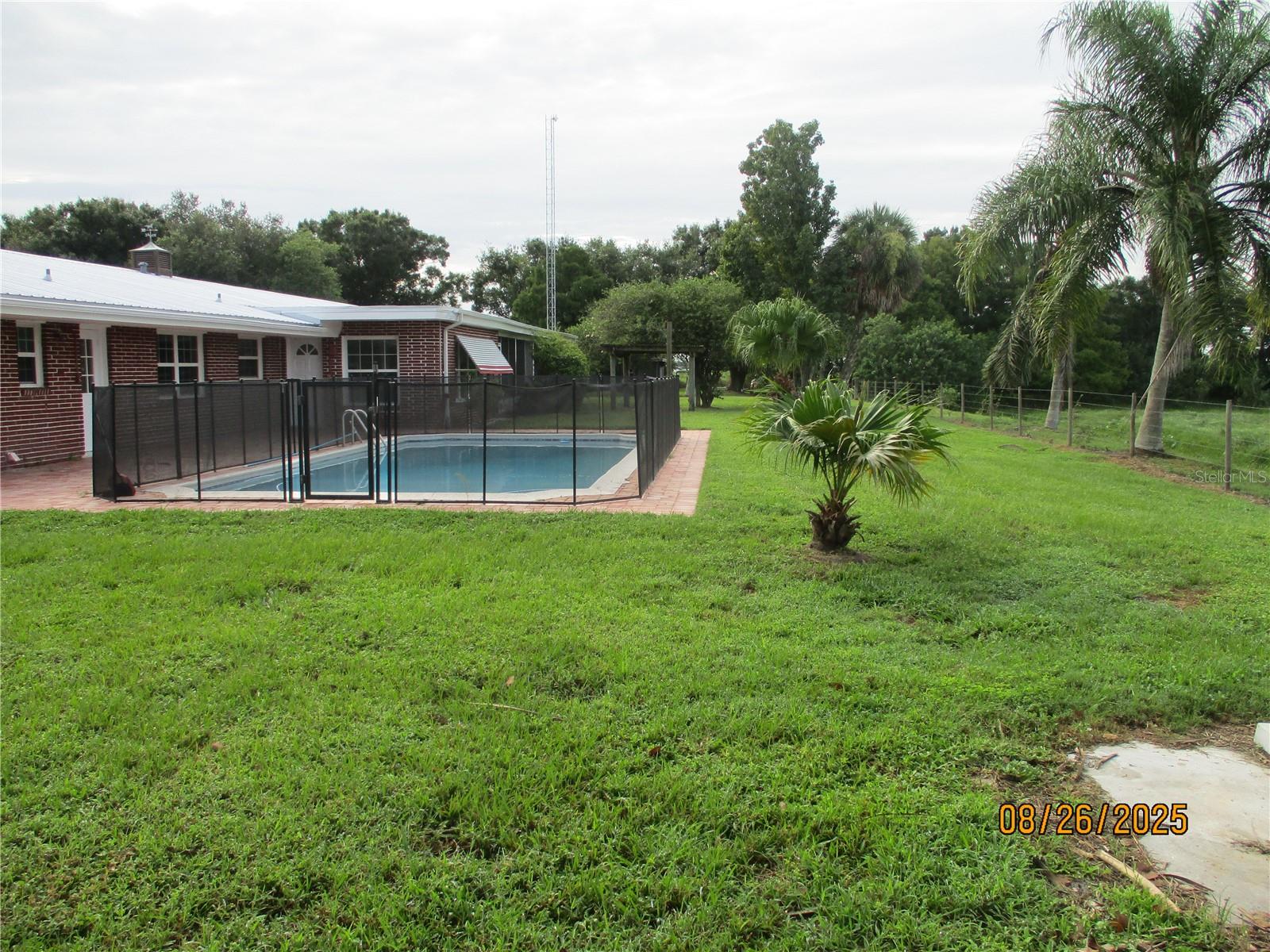 SEE LONG LEGAL DESCRIPTION - Residential