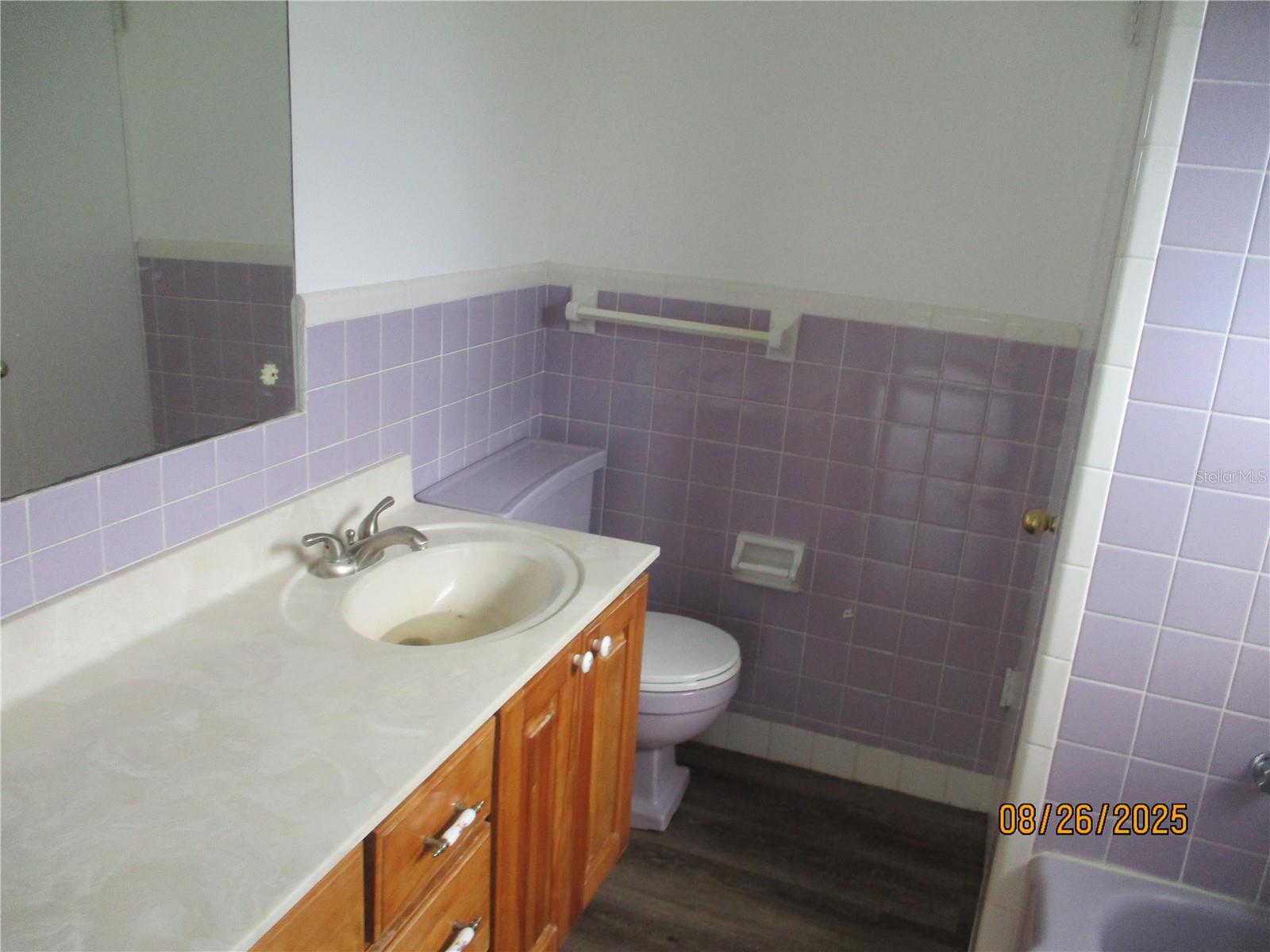 SEE LONG LEGAL DESCRIPTION - Residential