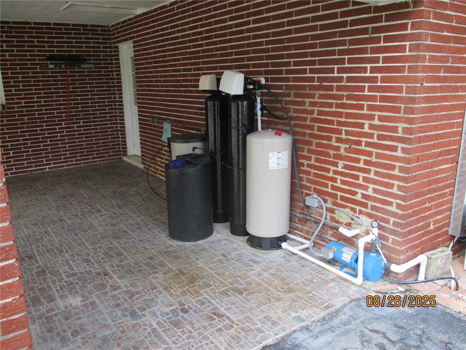 SEE LONG LEGAL DESCRIPTION - Residential