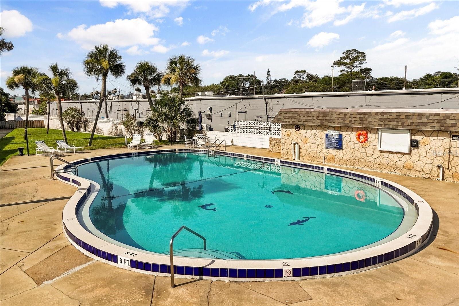 COLONIAL TWNHS CONDO APT PH 01 - Residential