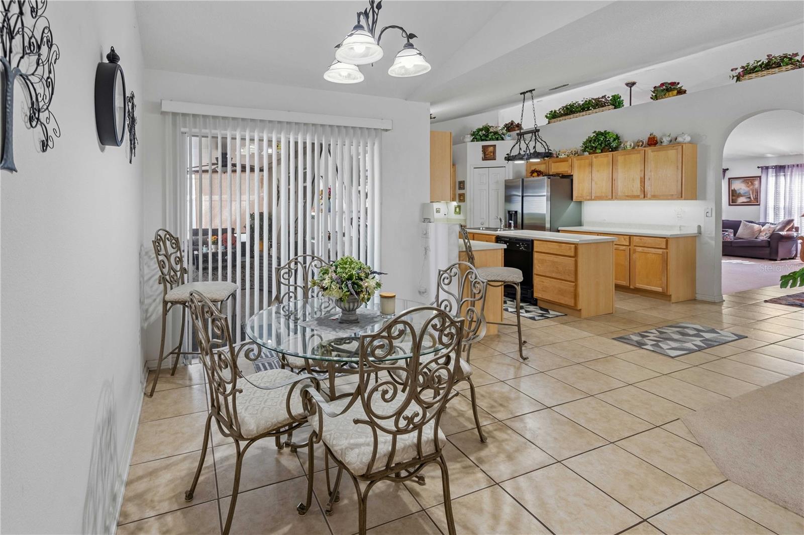 Search 4 1303 HAWKS NEST AVENUE