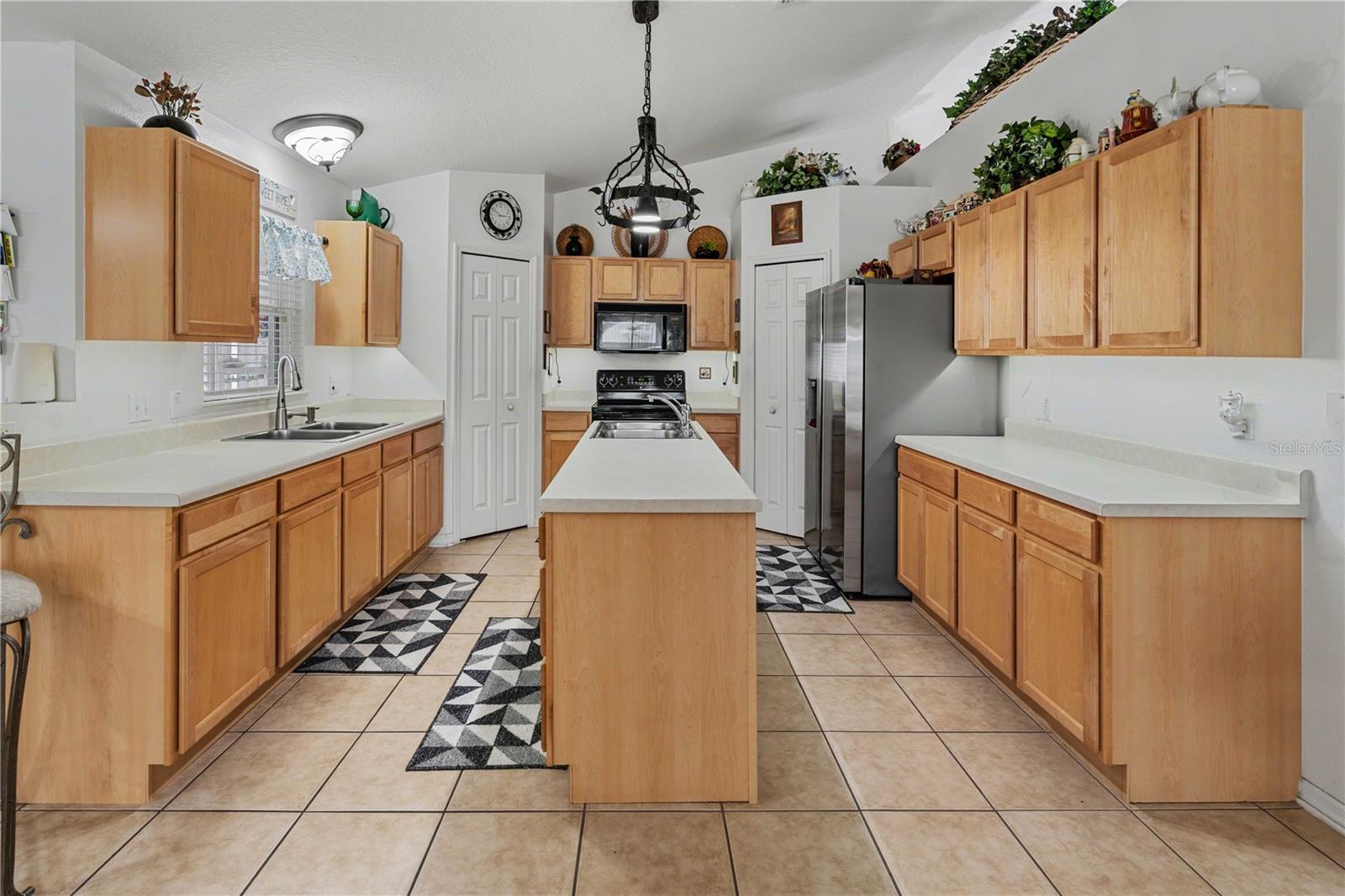 Search 3 1303 HAWKS NEST AVENUE