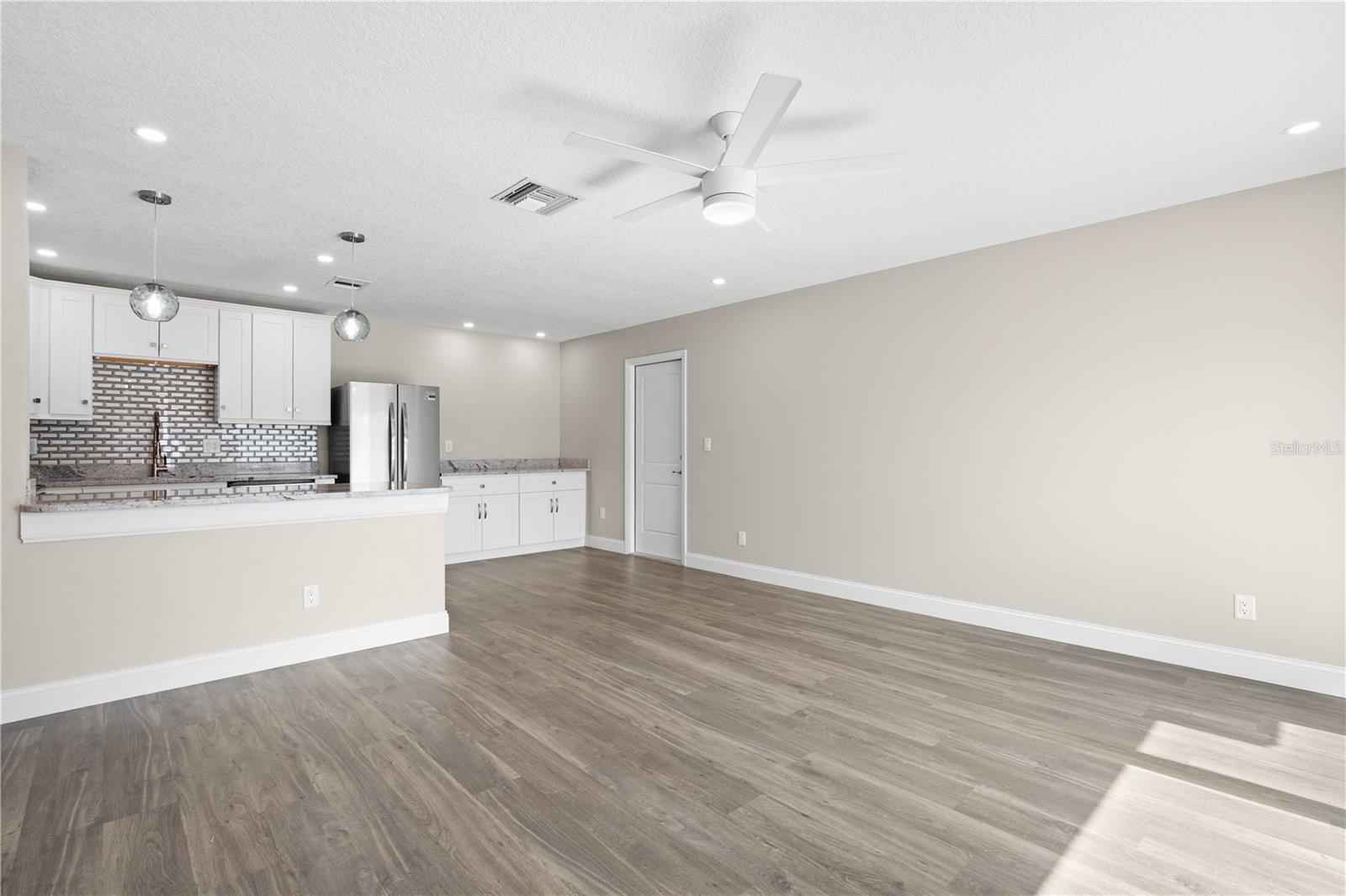 HIGHLAND LAKES CONDO - Residential