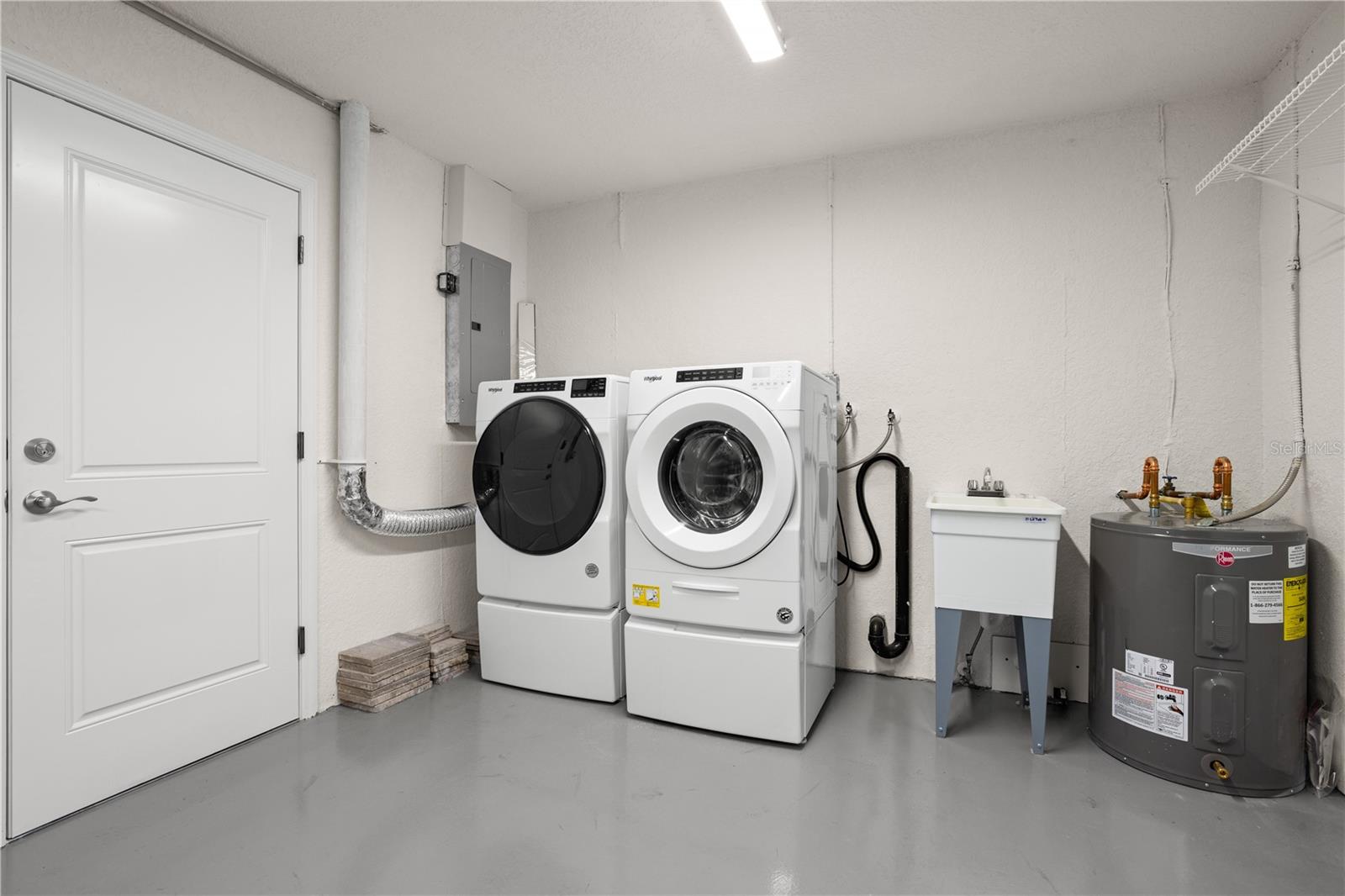 HIGHLAND LAKES CONDO - Residential