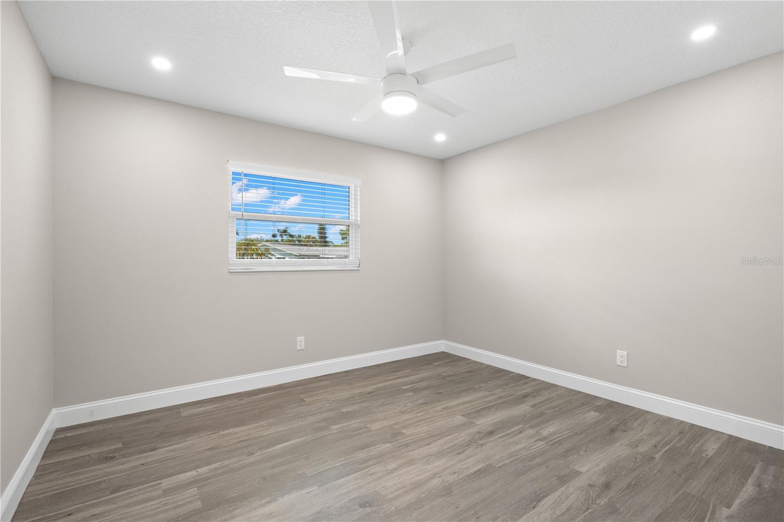 HIGHLAND LAKES CONDO - Residential