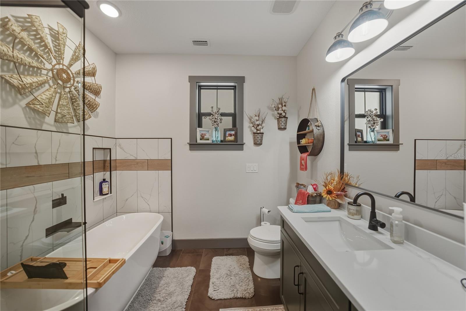 ACREAGE - Residential