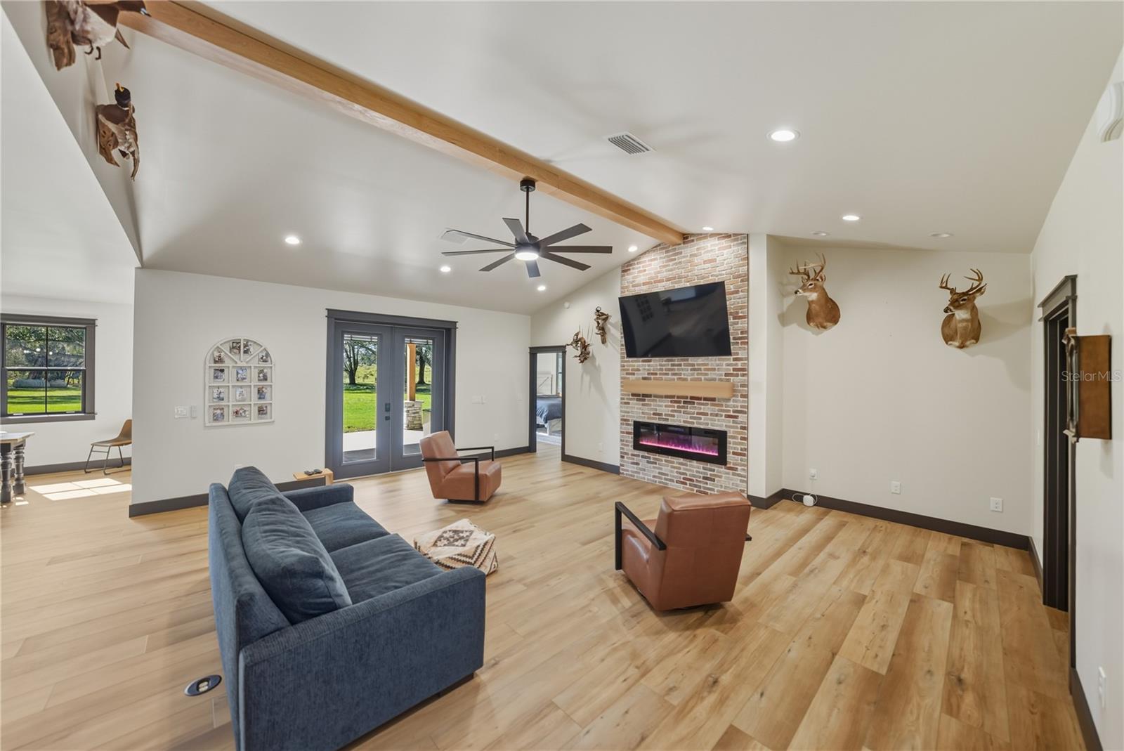 ACREAGE - Residential