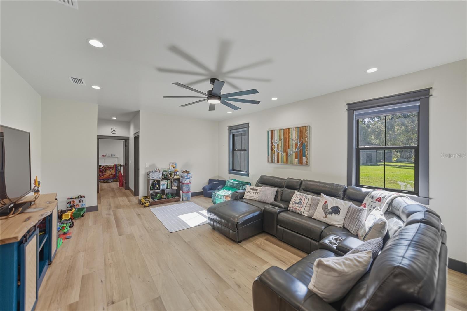 ACREAGE - Residential