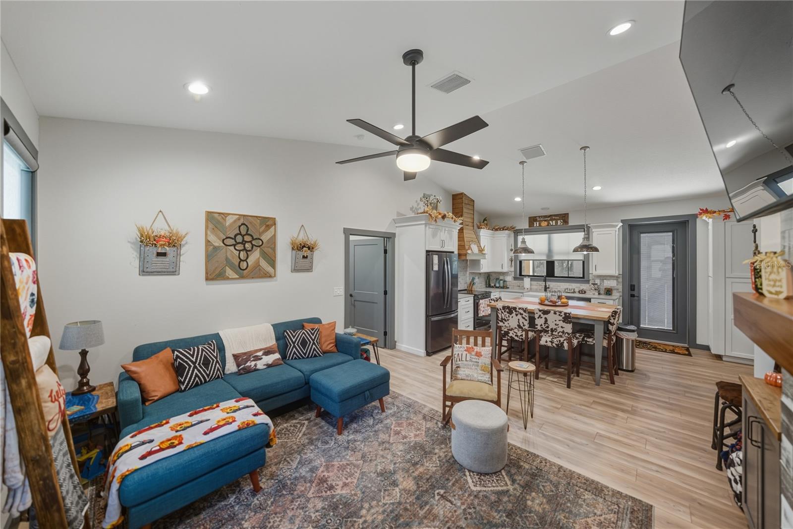 ACREAGE - Residential