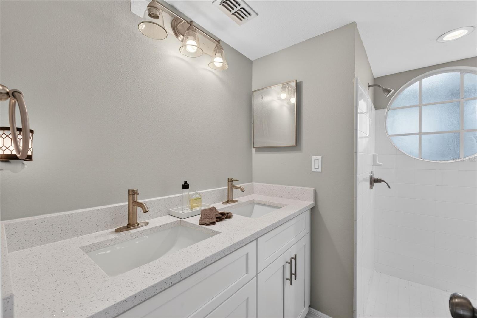 VILLAS AT LAGUNA BAY CONDO - Residential