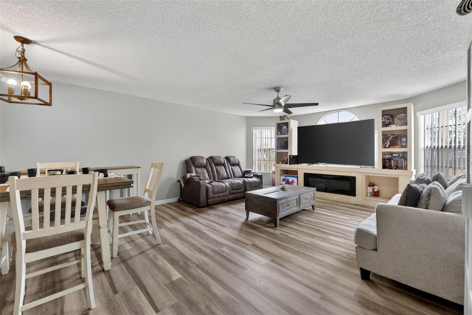 VILLAS AT LAGUNA BAY CONDO - Residential