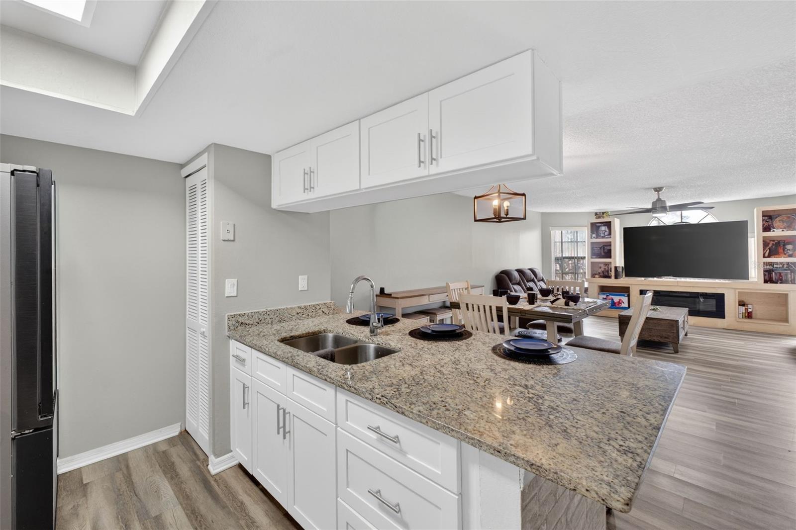 VILLAS AT LAGUNA BAY CONDO - Residential