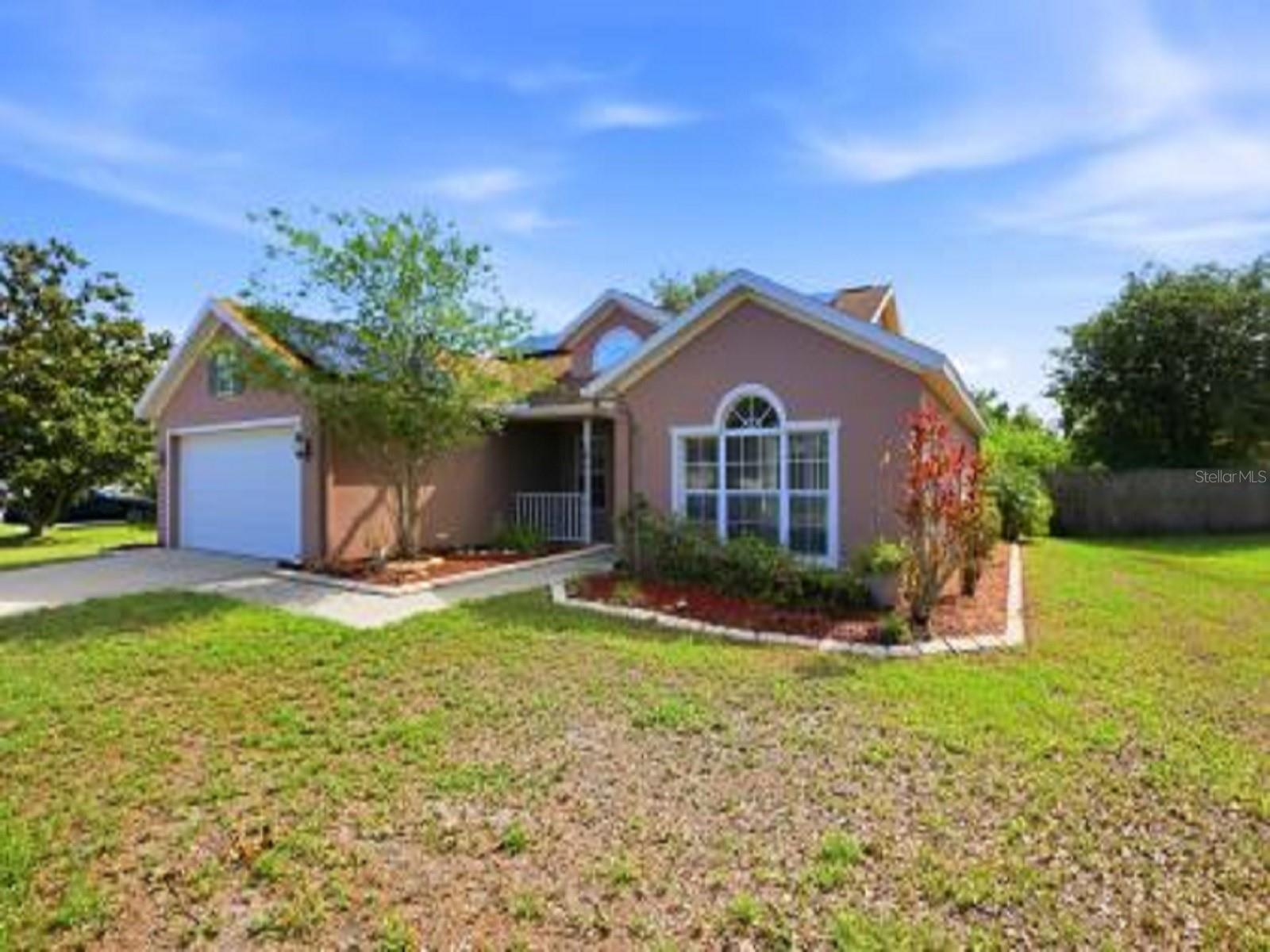 4199 BANBURY CIRCLE