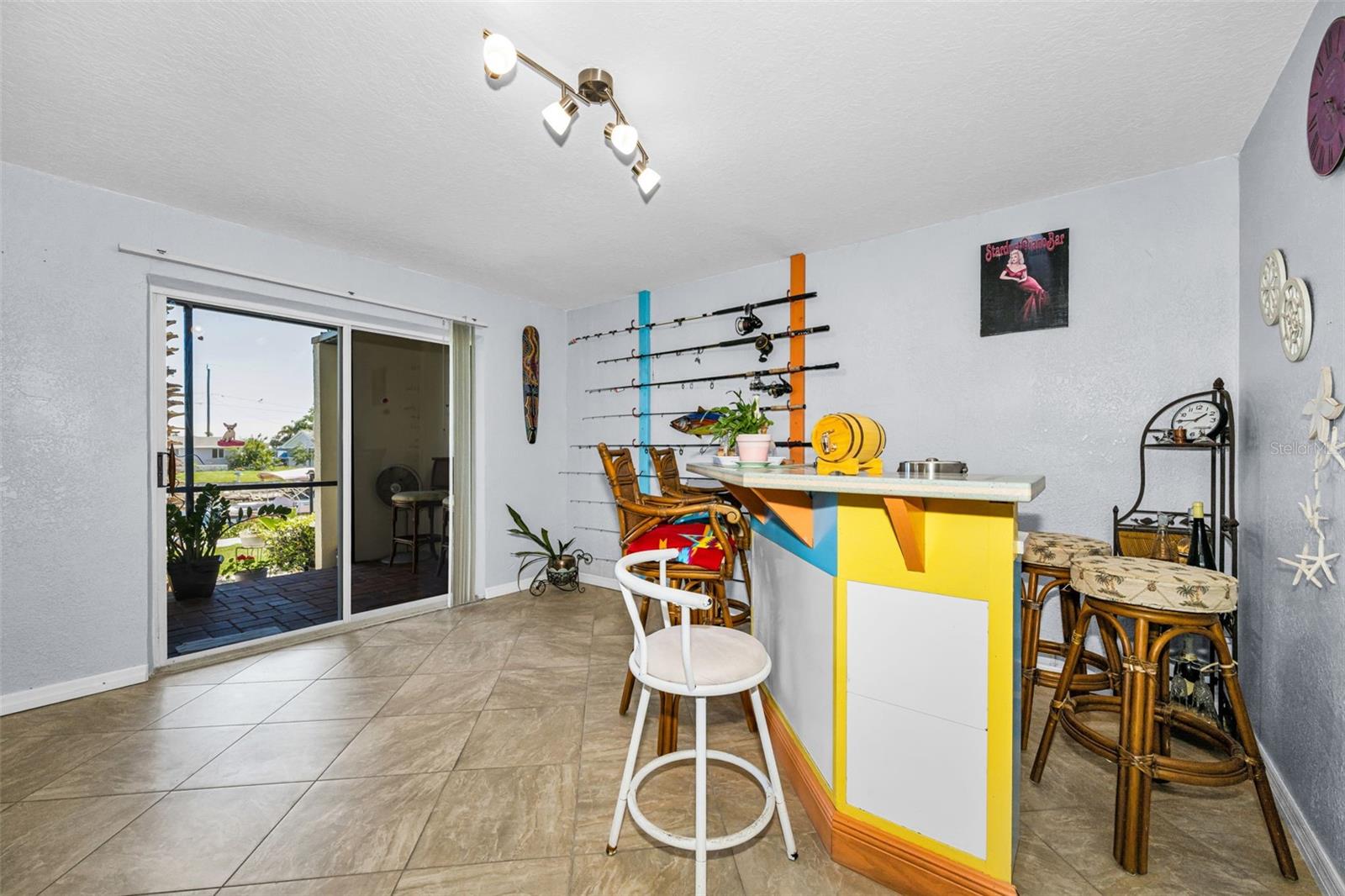 TWNHMS BY GULF SAND PEBBLE PRCL 01 - Residential