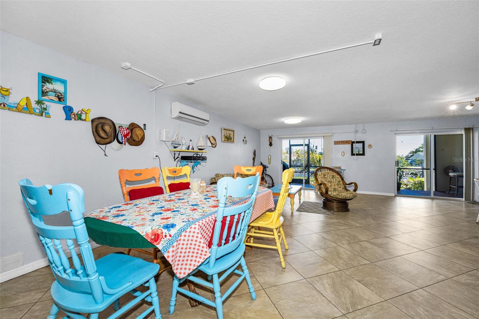 TWNHMS BY GULF SAND PEBBLE PRCL 01 - Residential