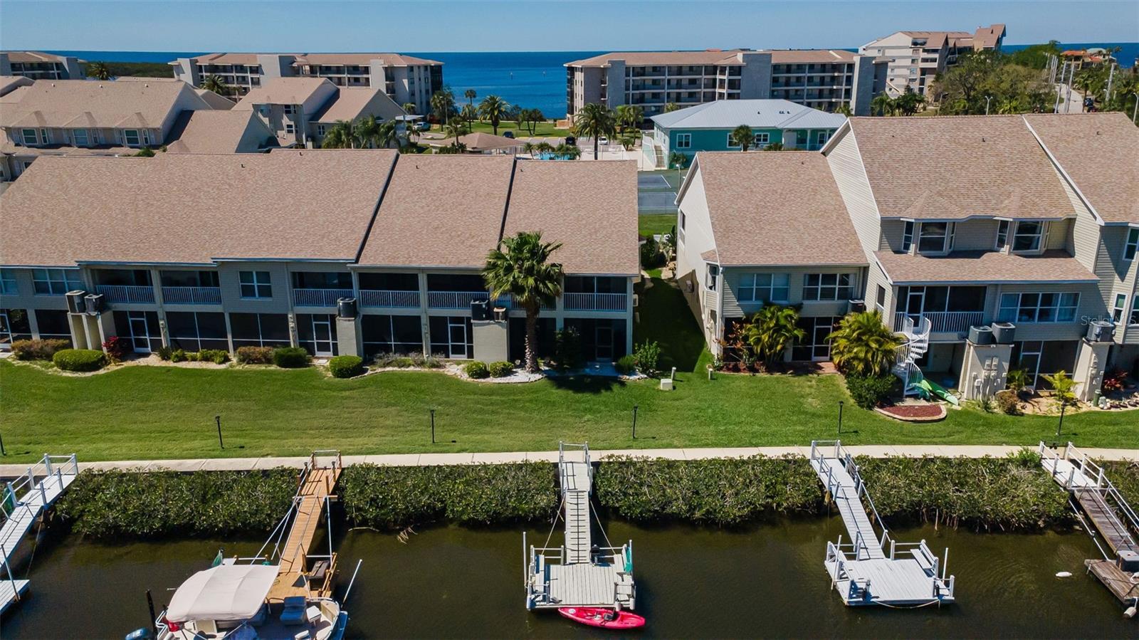 TWNHMS BY GULF SAND PEBBLE PRCL 01 - Residential