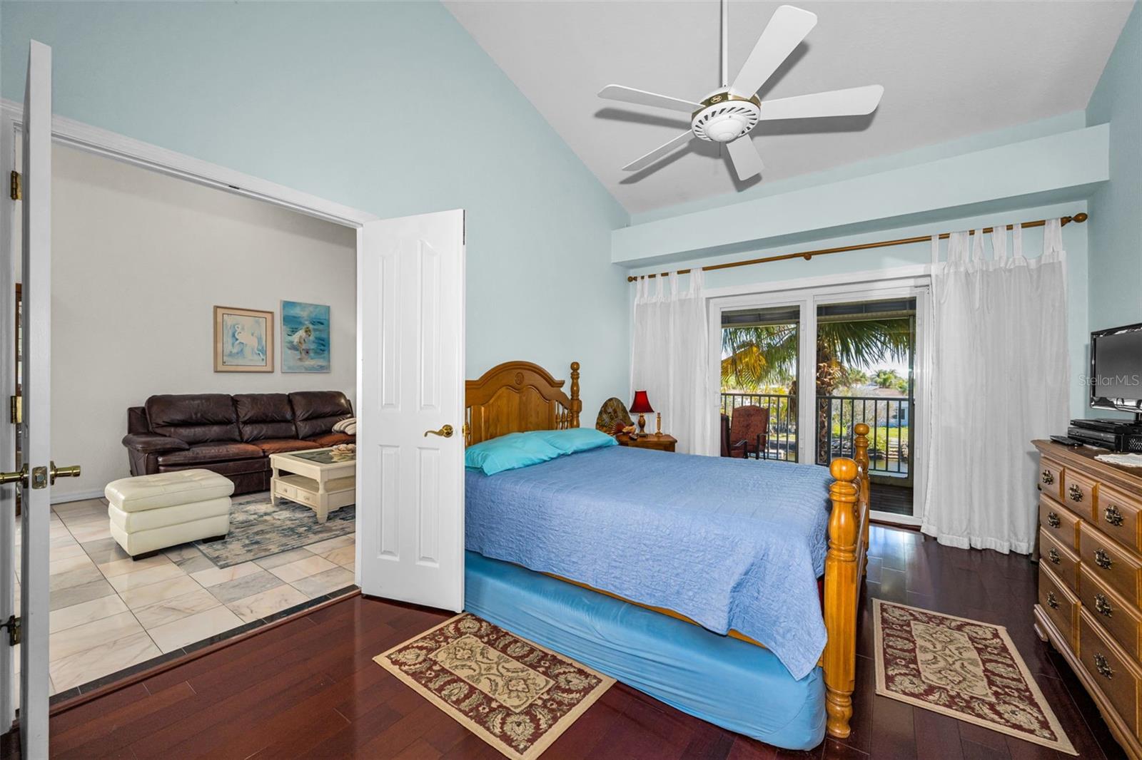 TWNHMS BY GULF SAND PEBBLE PRCL 01 - Residential