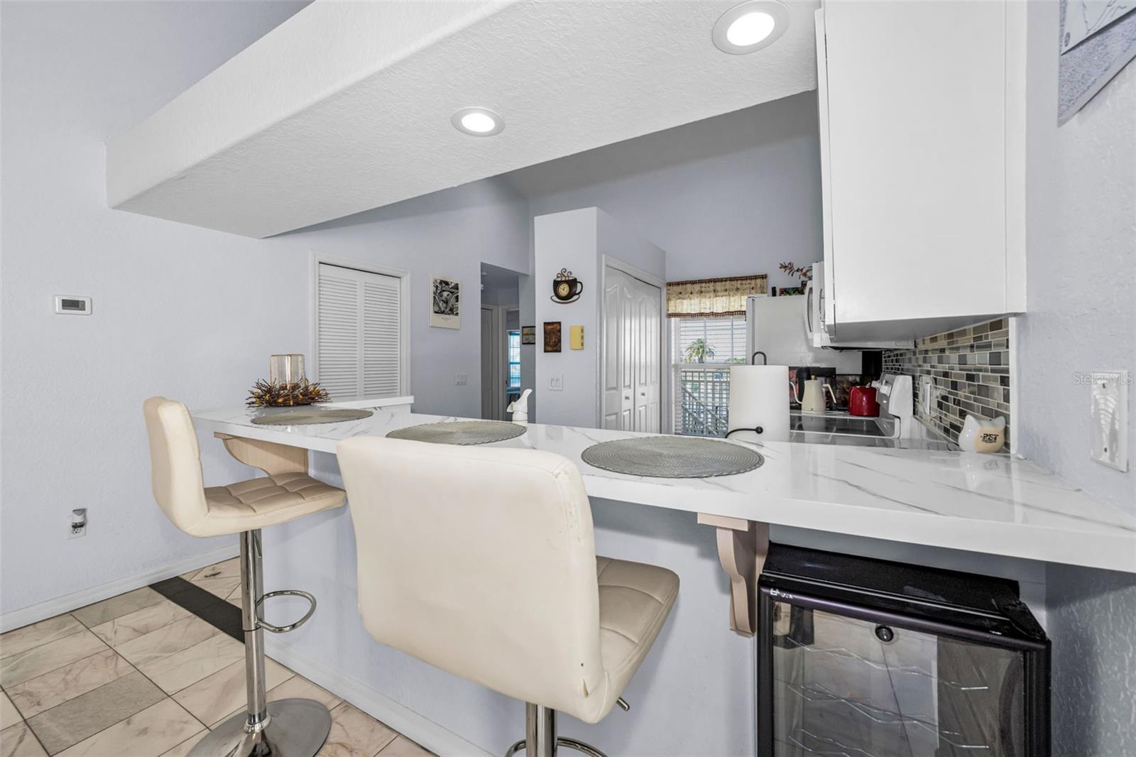 TWNHMS BY GULF SAND PEBBLE PRCL 01 - Residential