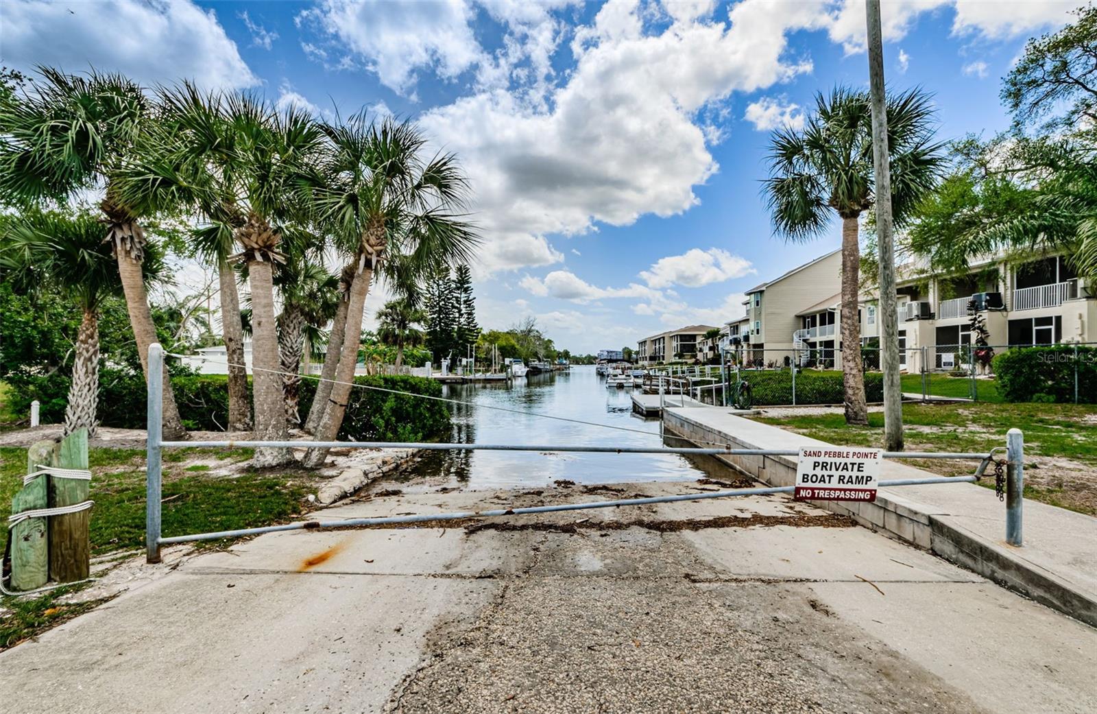 TWNHMS BY GULF SAND PEBBLE PRCL 01 - Residential