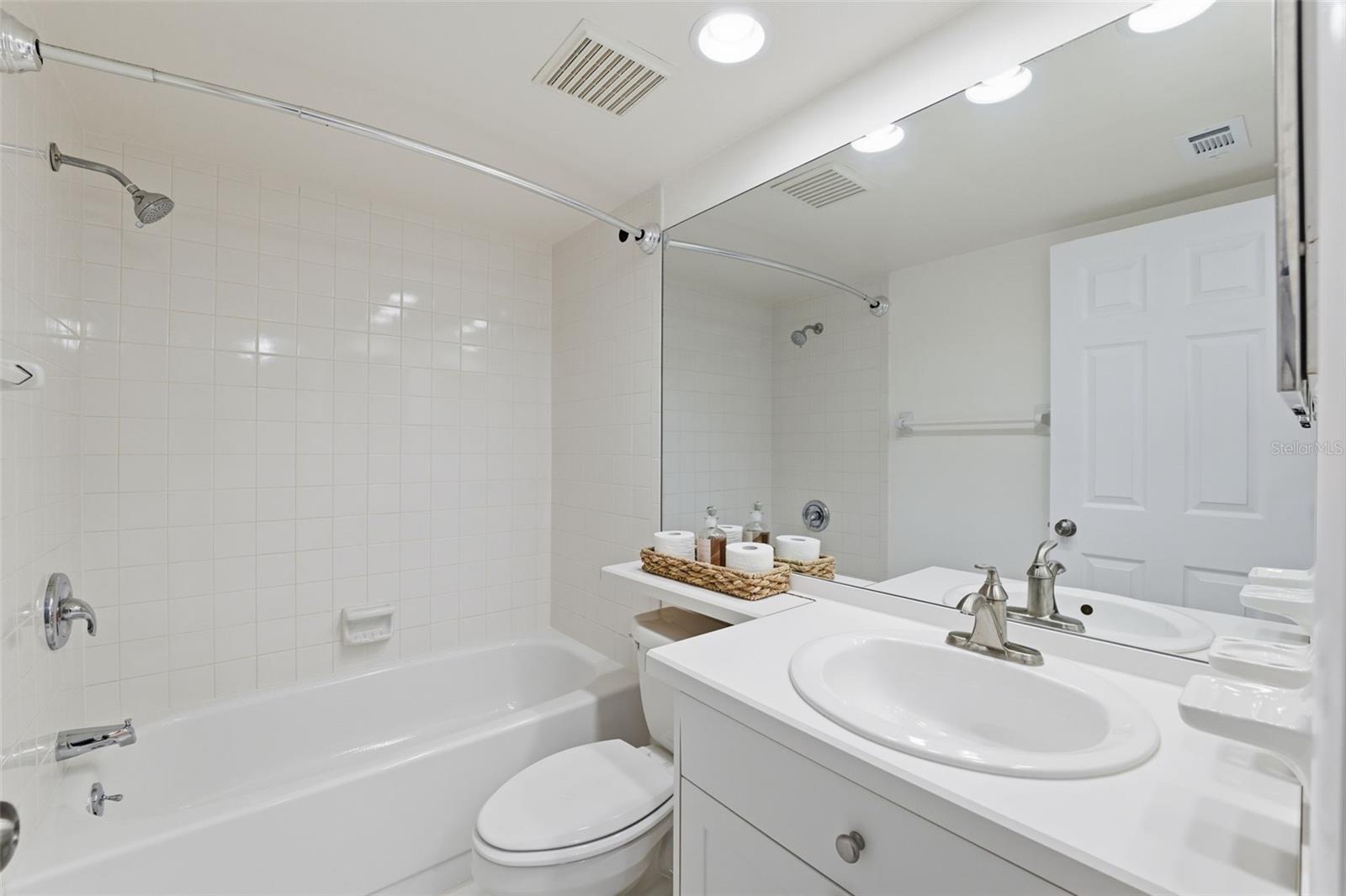 EAST LAKE WOODLANDS CONDO - Residential