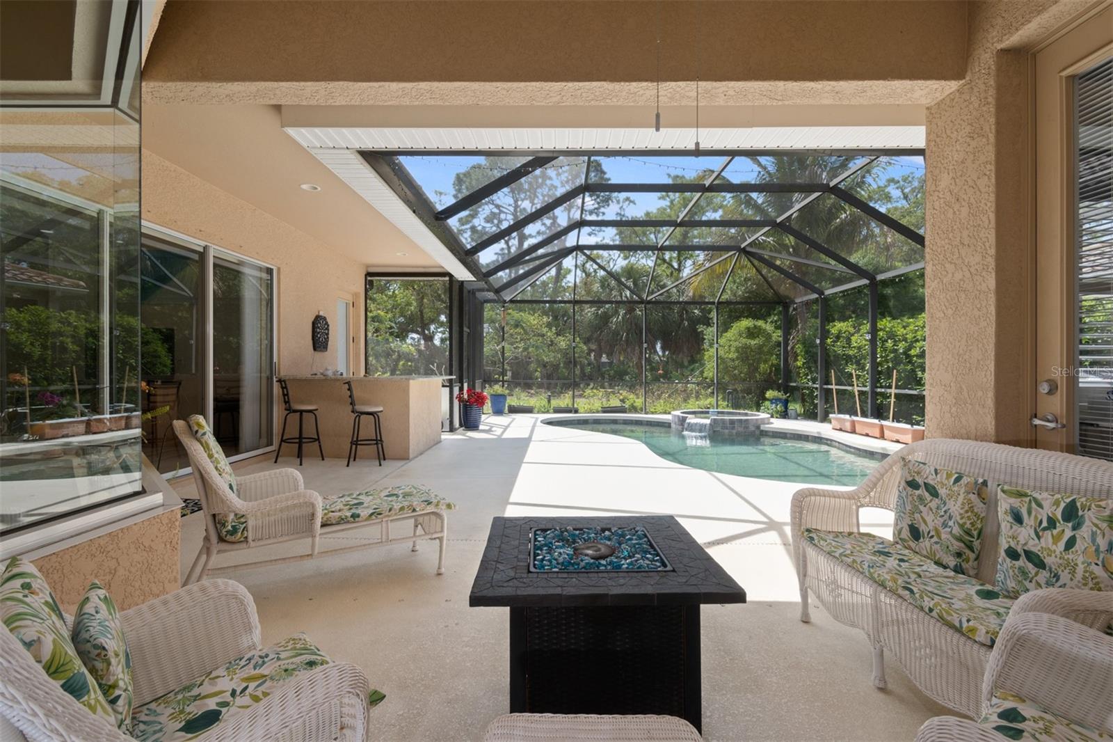 5571 ROCK DOVE DRIVE