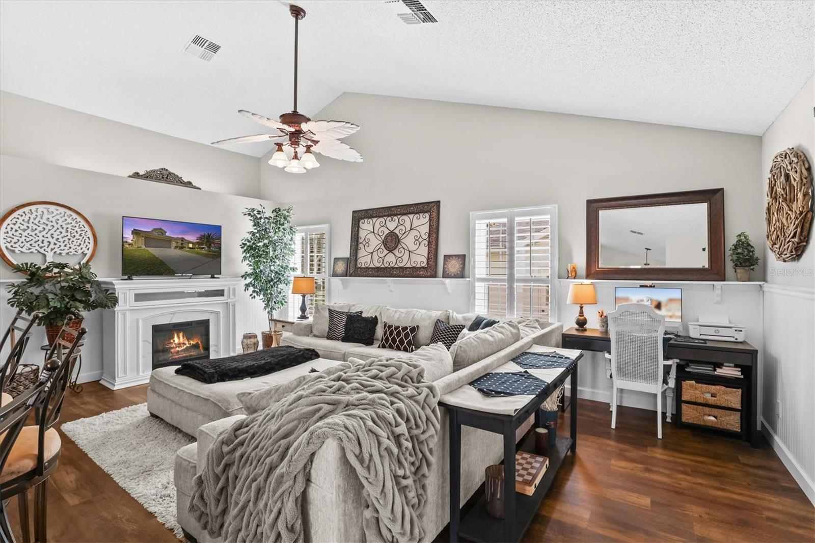 SEVEN HILLS - Residential
