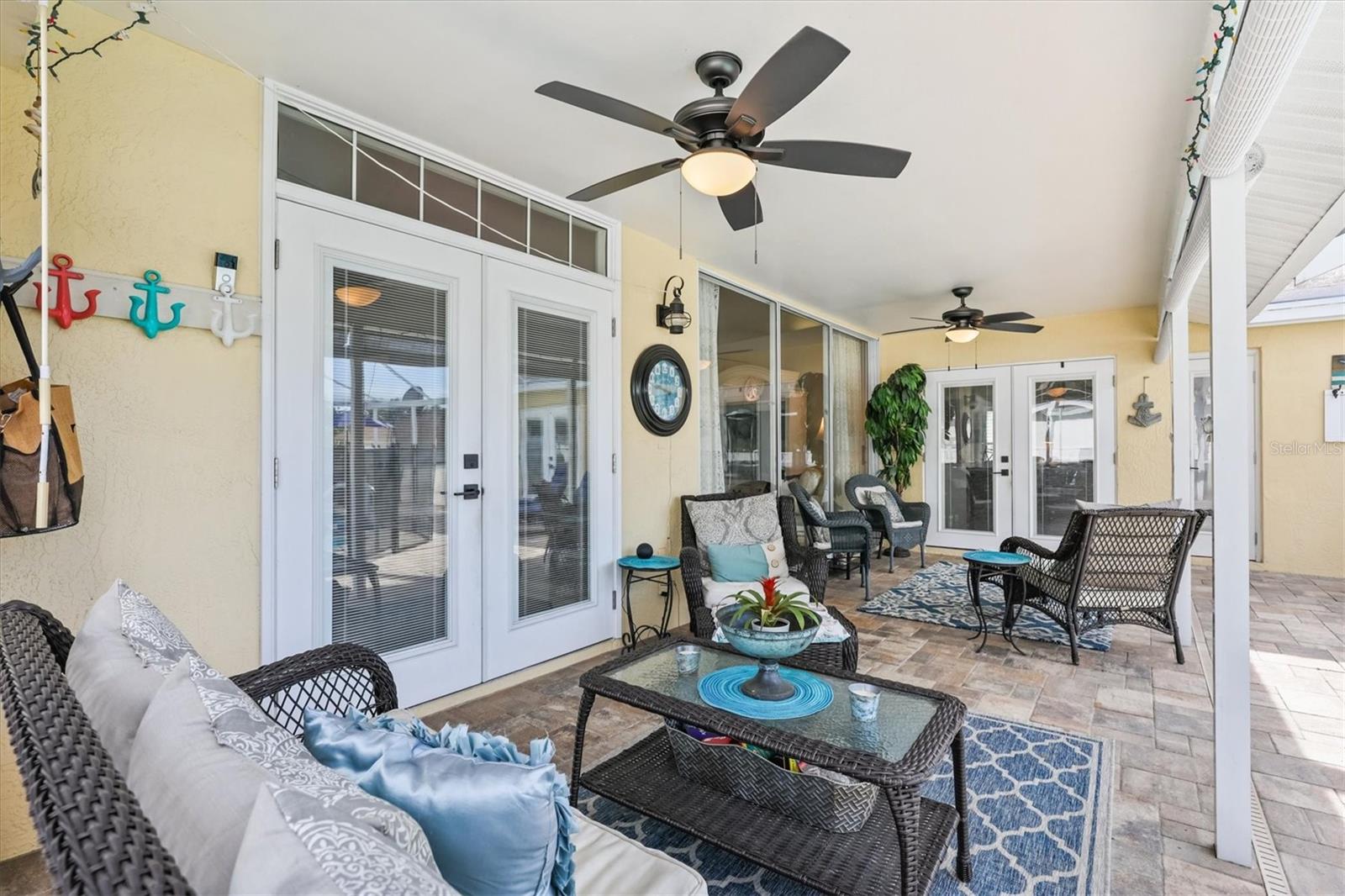 SEVEN HILLS - Residential