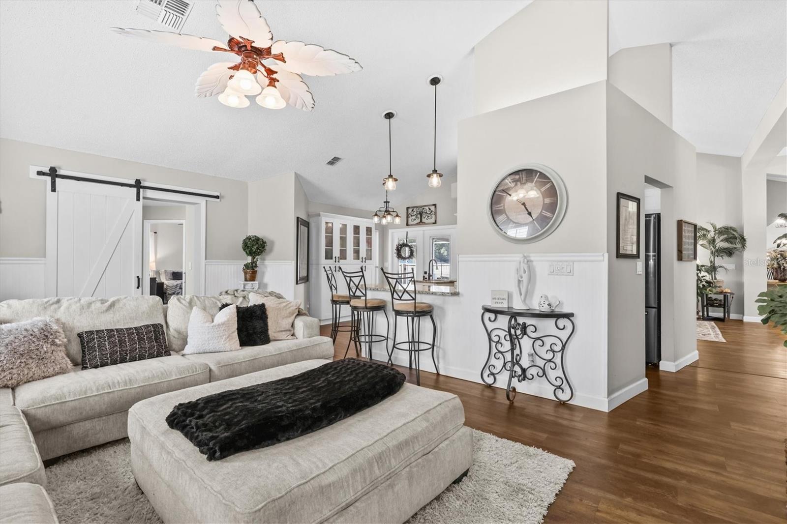 SEVEN HILLS - Residential