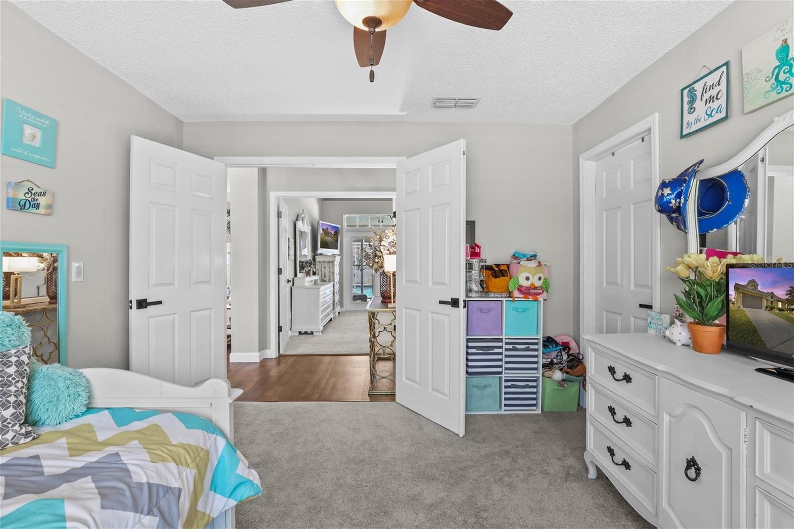 SEVEN HILLS - Residential