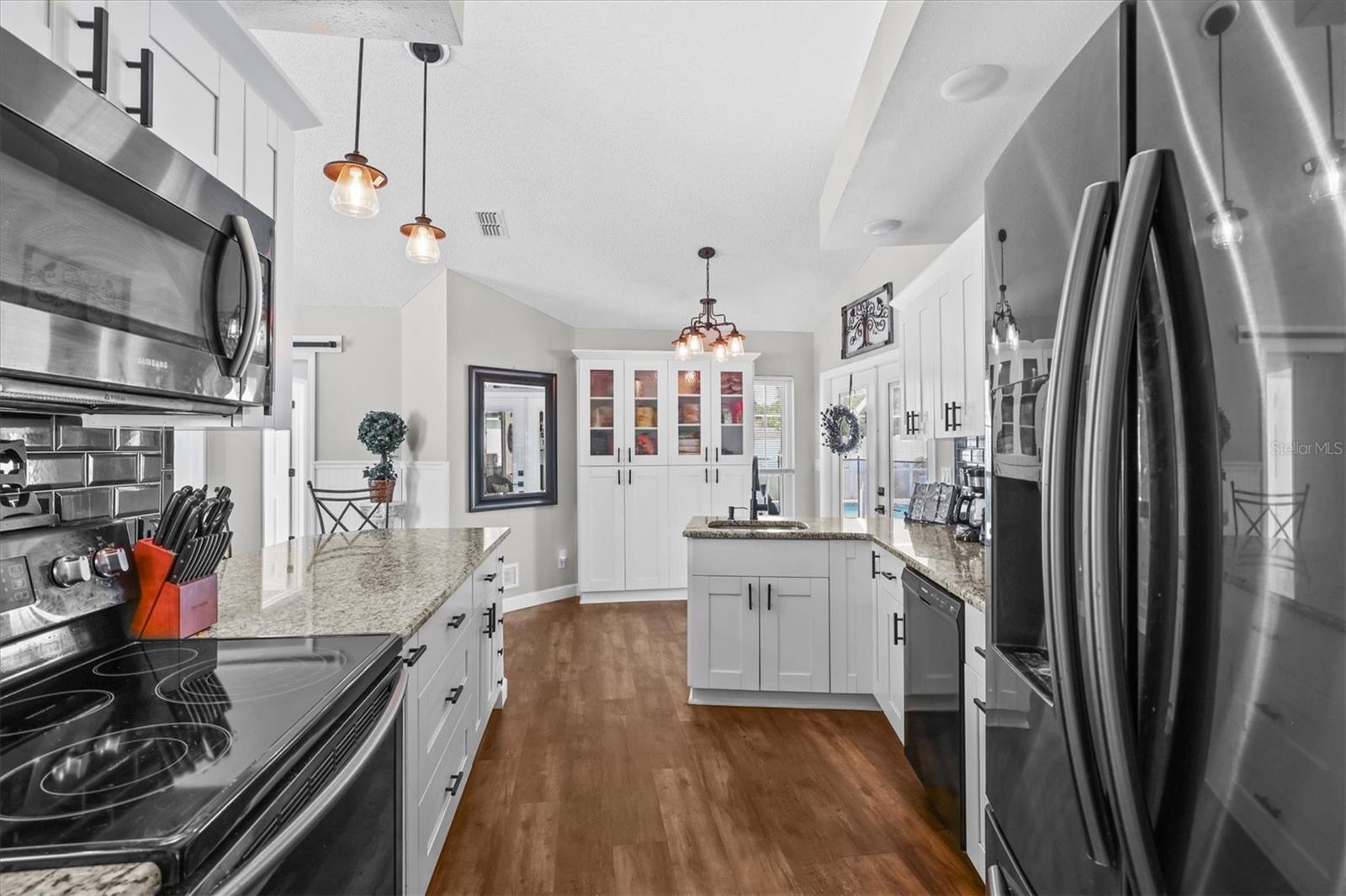 SEVEN HILLS - Residential