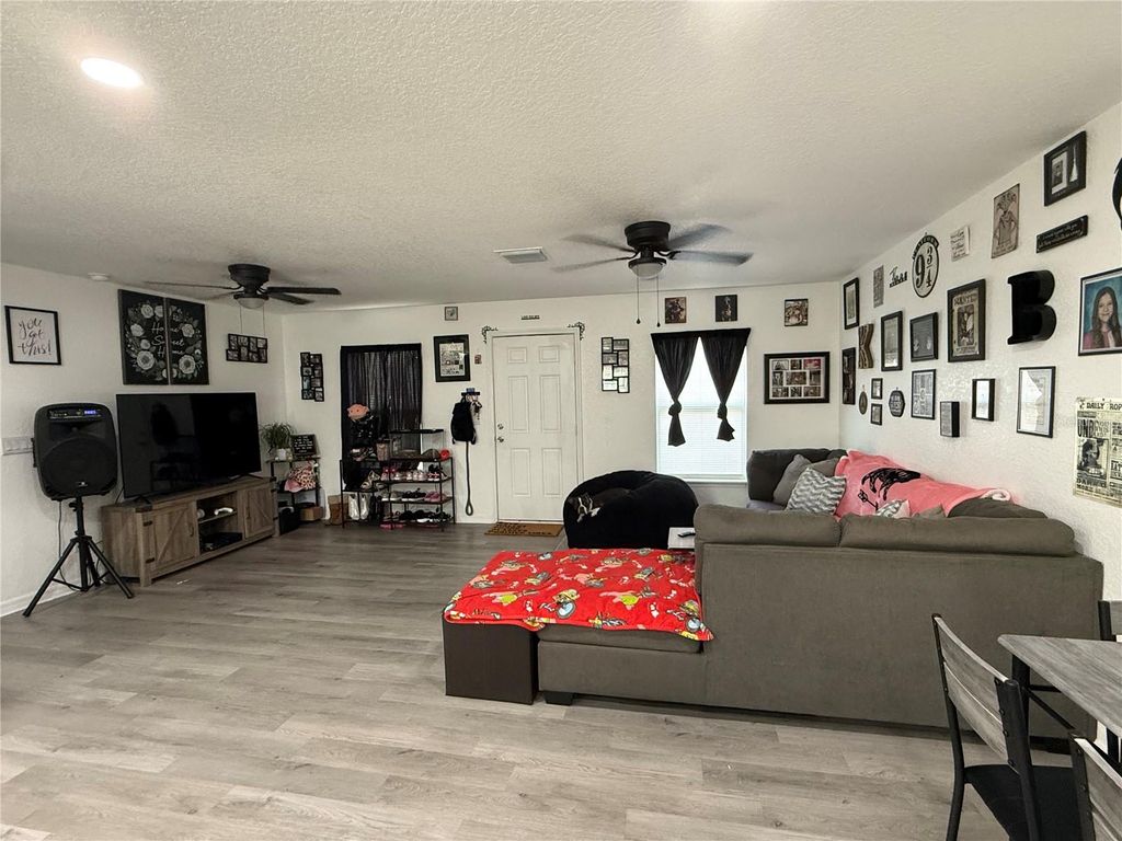 Photo of 428 Four Seasons Avenue, Mascotte, FL 34753 (MLS # G5108071)