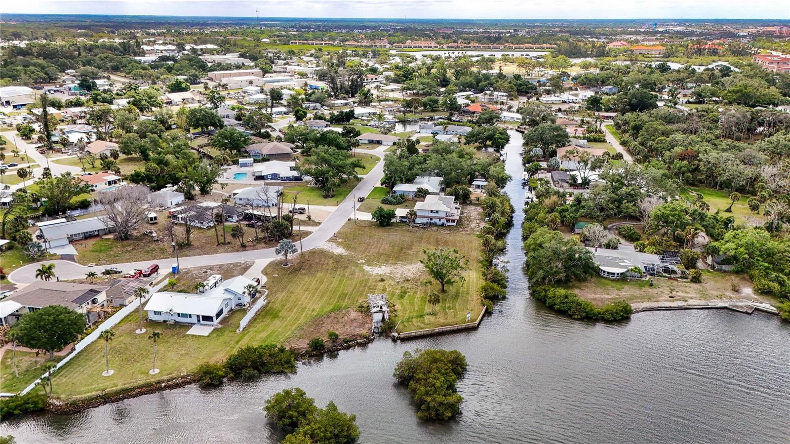 NOKOMIS ACRES - Land