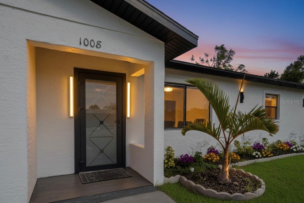 SOUTH VENICE - Residential