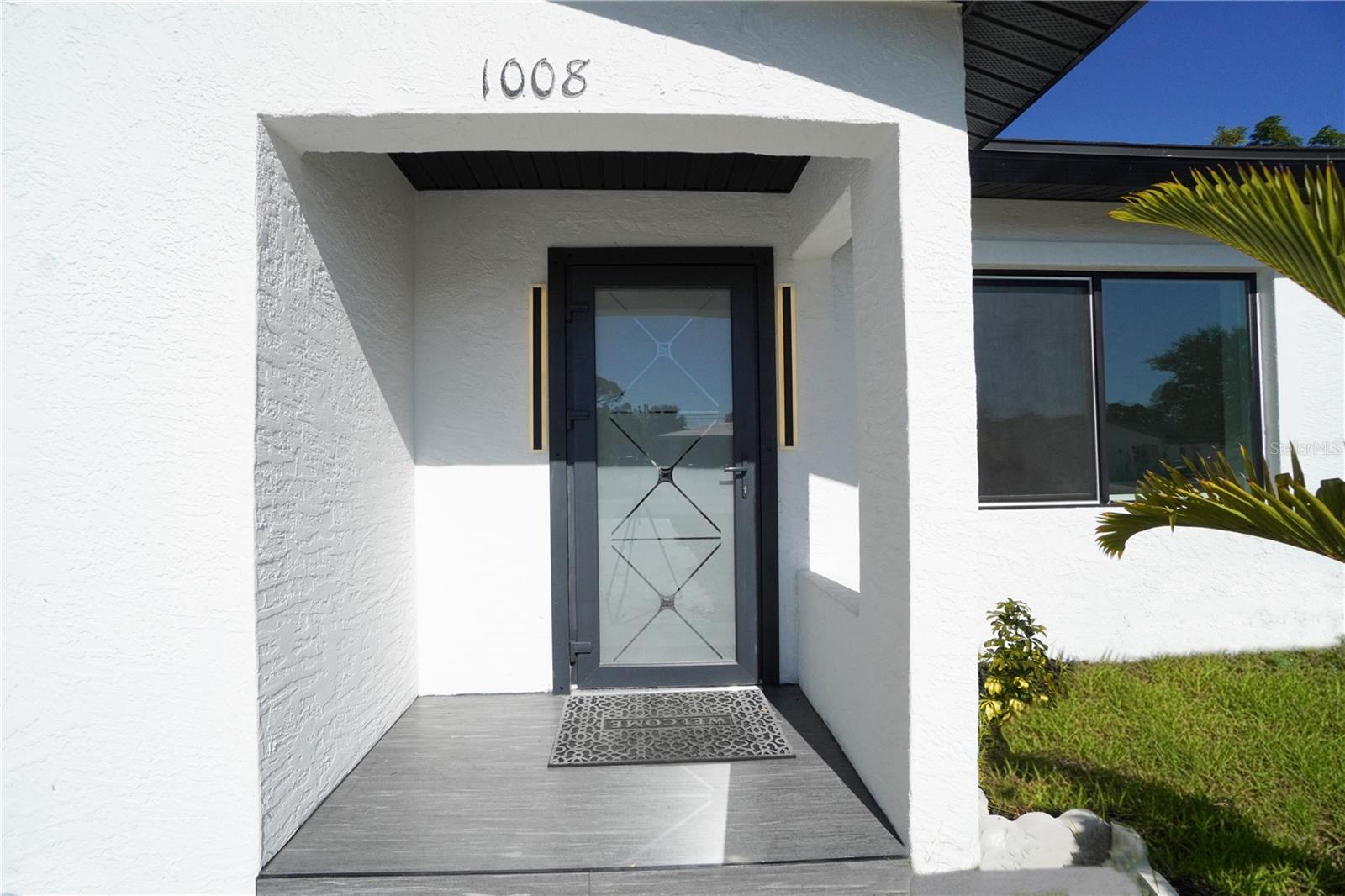 SOUTH VENICE - Residential