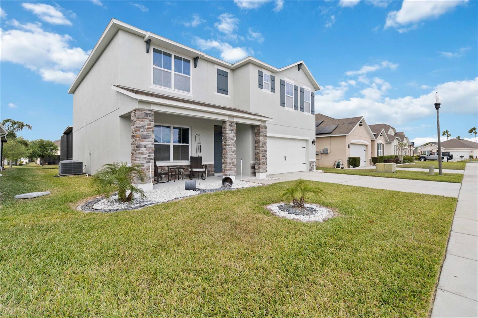 828 SHEEN CIRCLE
