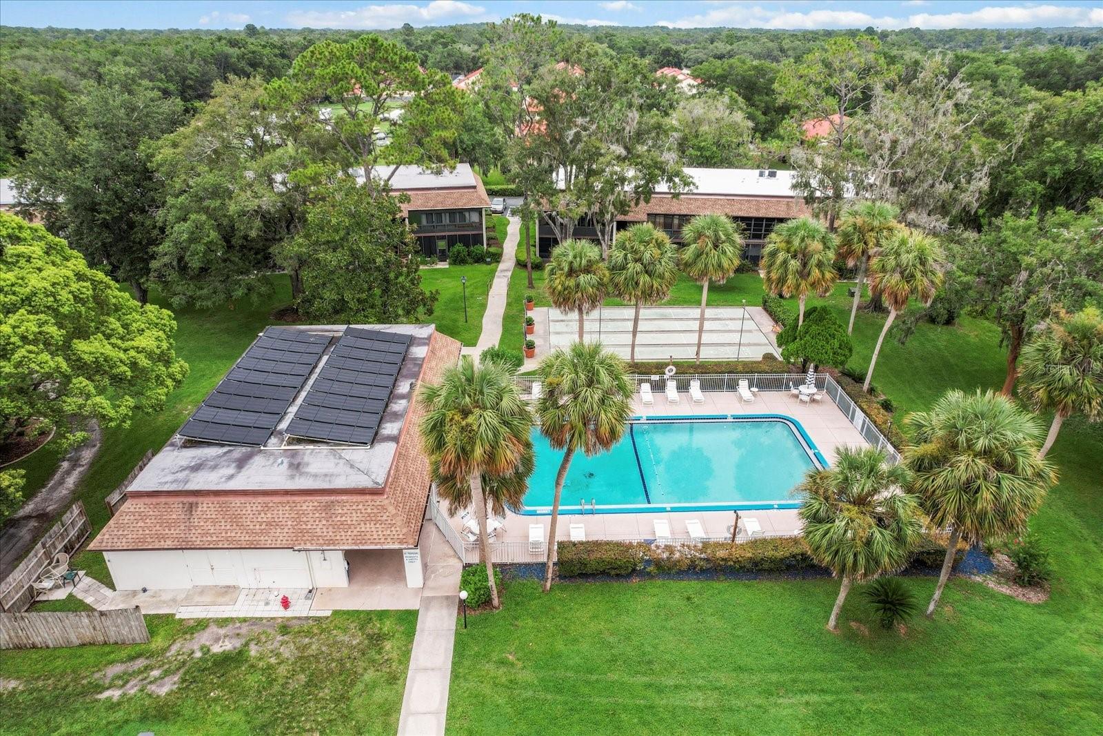 INVERNESS VILLAGE CONDO - Residential