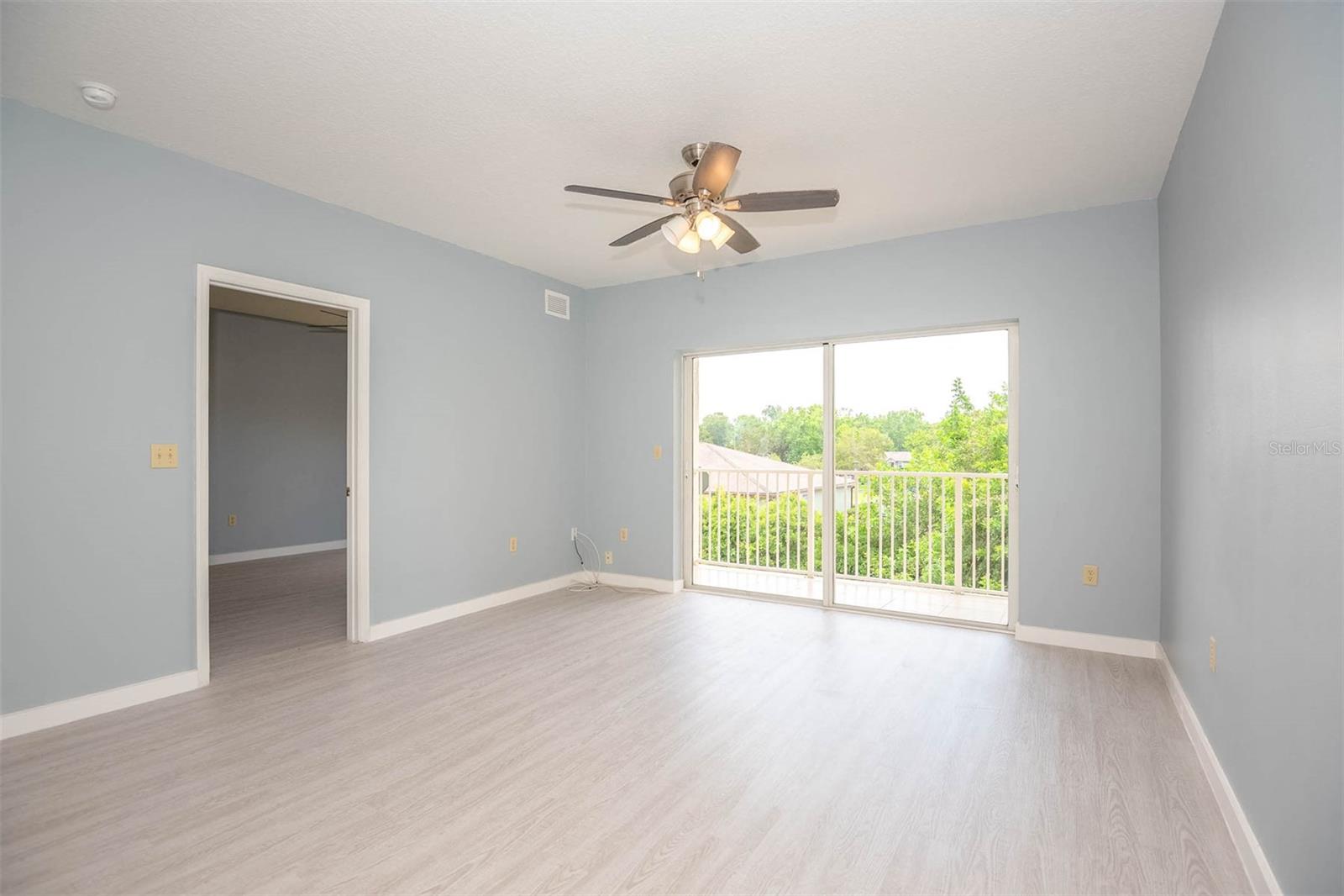 CEDAR POINT CONDO - Residential Lease