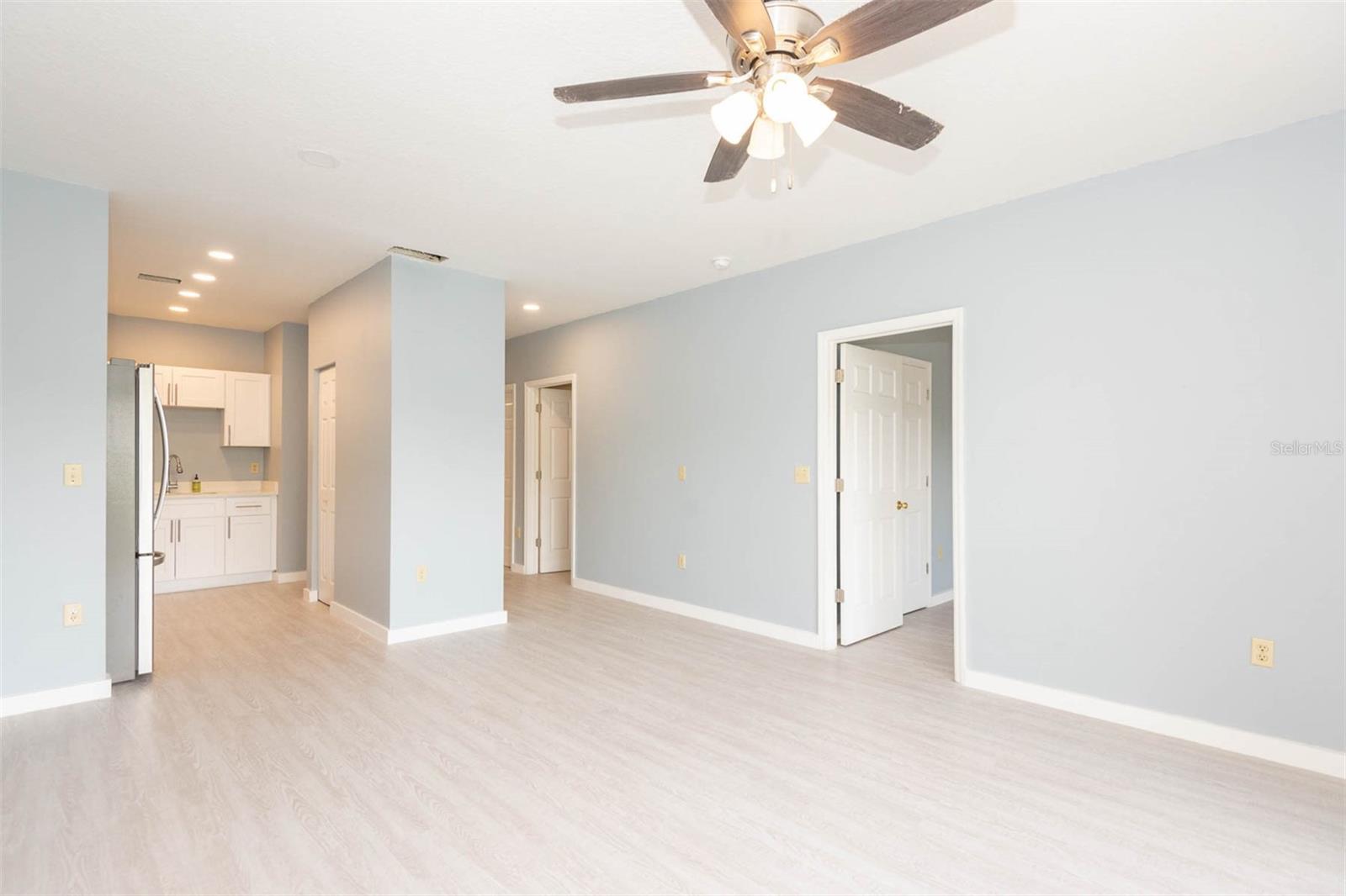 CEDAR POINT CONDO - Residential Lease