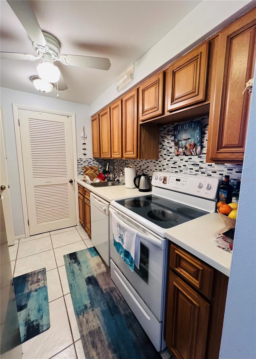FOUNTAIN SQUARE CONDO - Residential