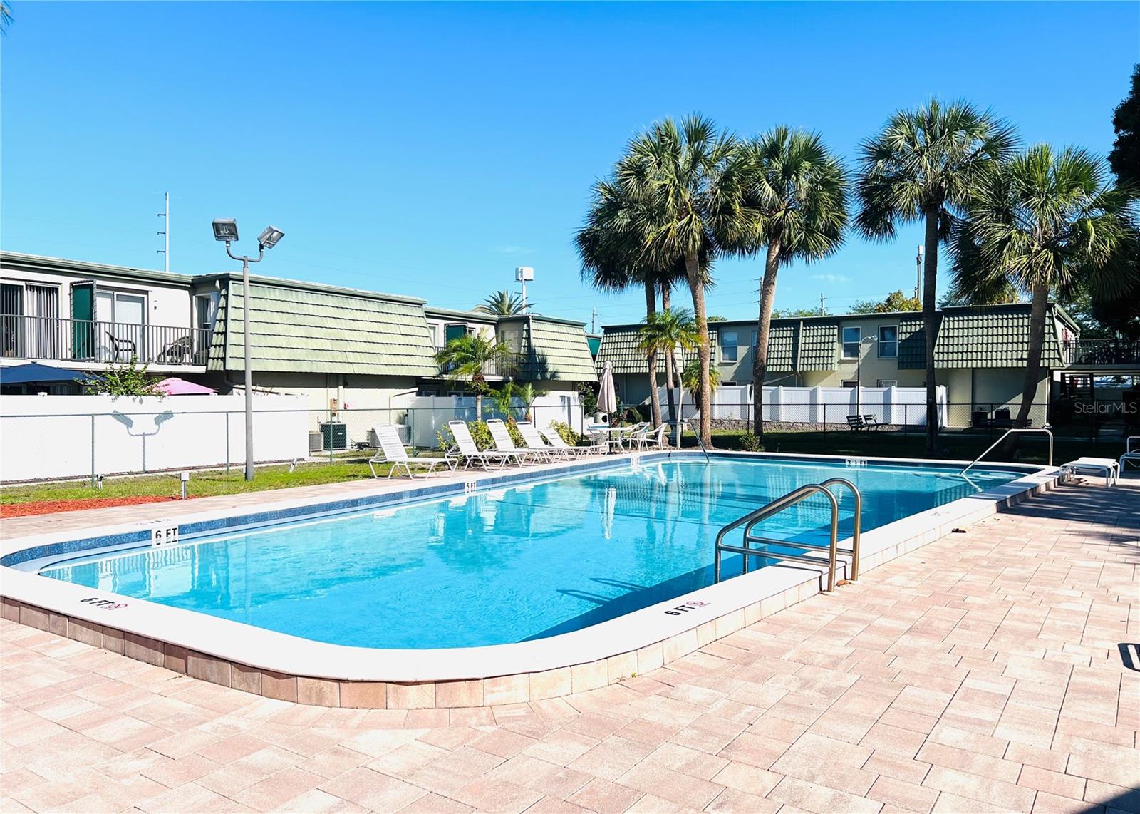 FOUNTAIN SQUARE CONDO - Residential
