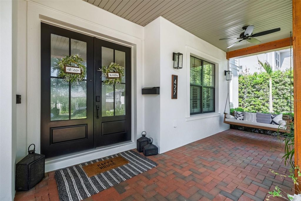 Photo of 427 Raehn Street, Orlando, FL 32806 (MLS # O6401184)