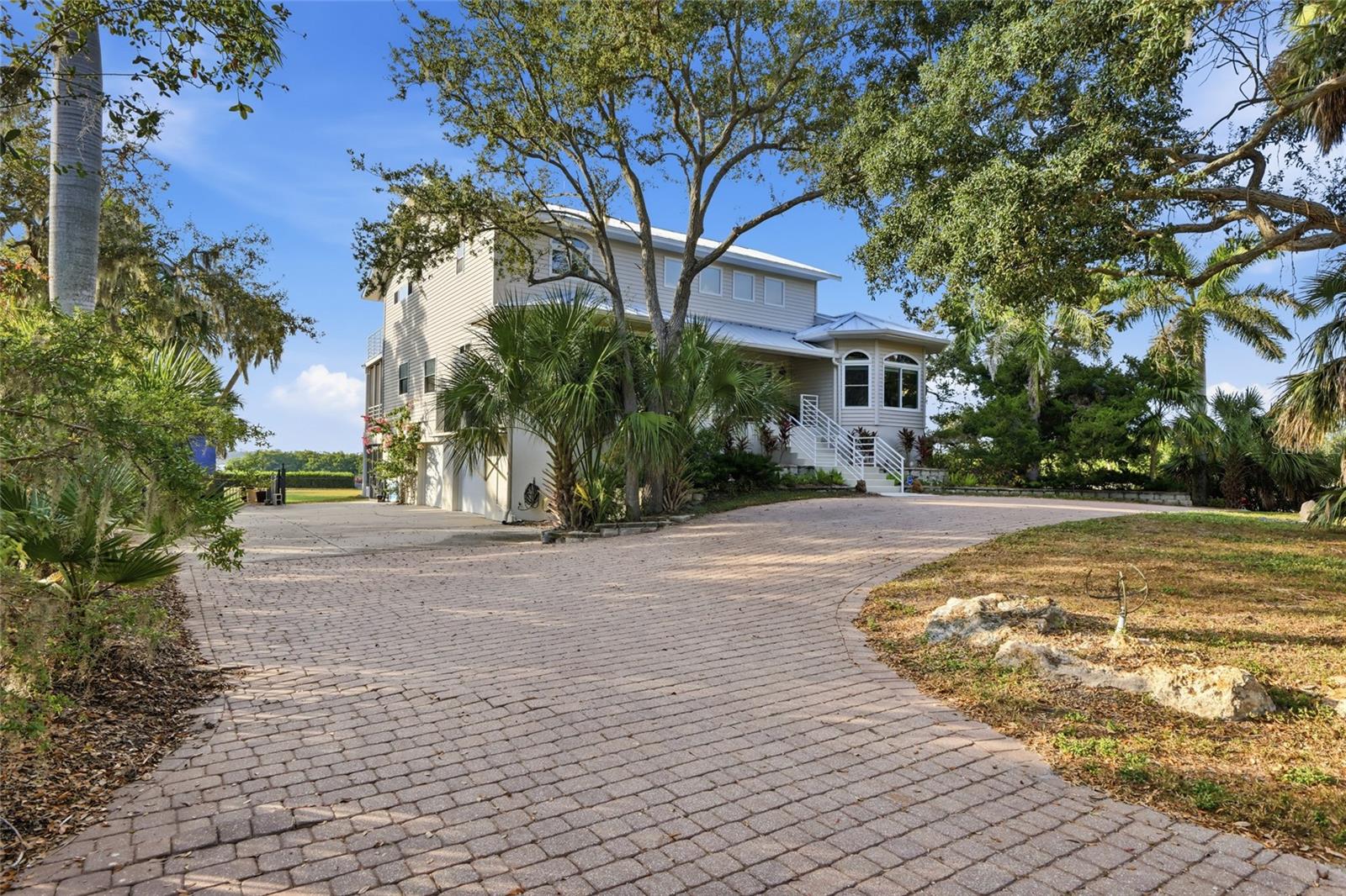 NO-SEE-UM ACRES - Residential