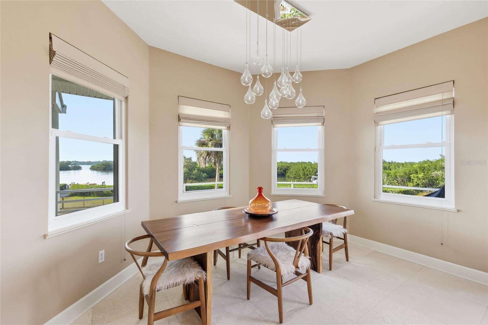 NO-SEE-UM ACRES - Residential