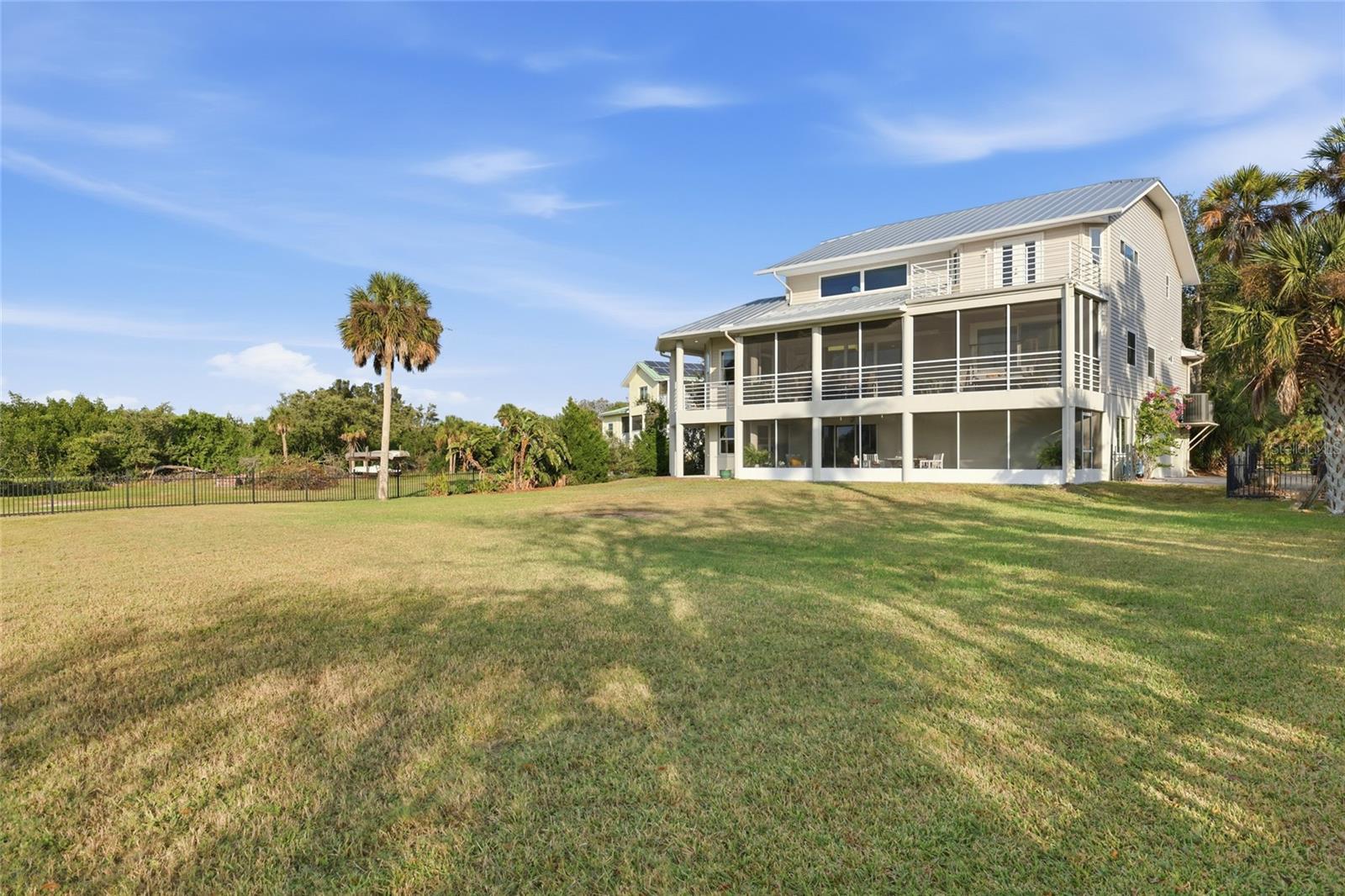 NO-SEE-UM ACRES - Residential