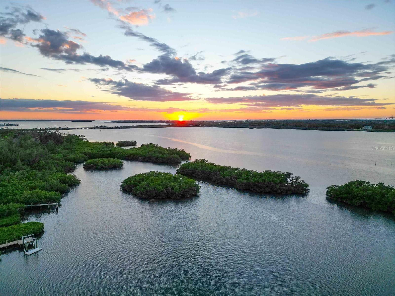 NO-SEE-UM ACRES - Residential