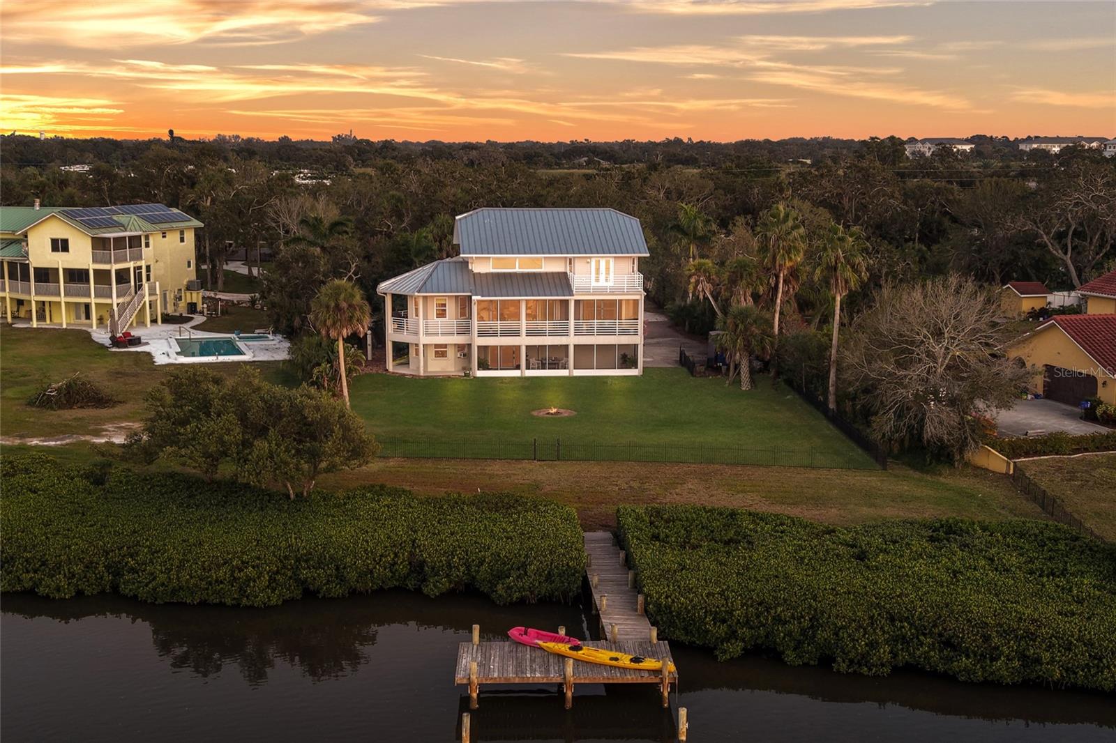 NO-SEE-UM ACRES - Residential