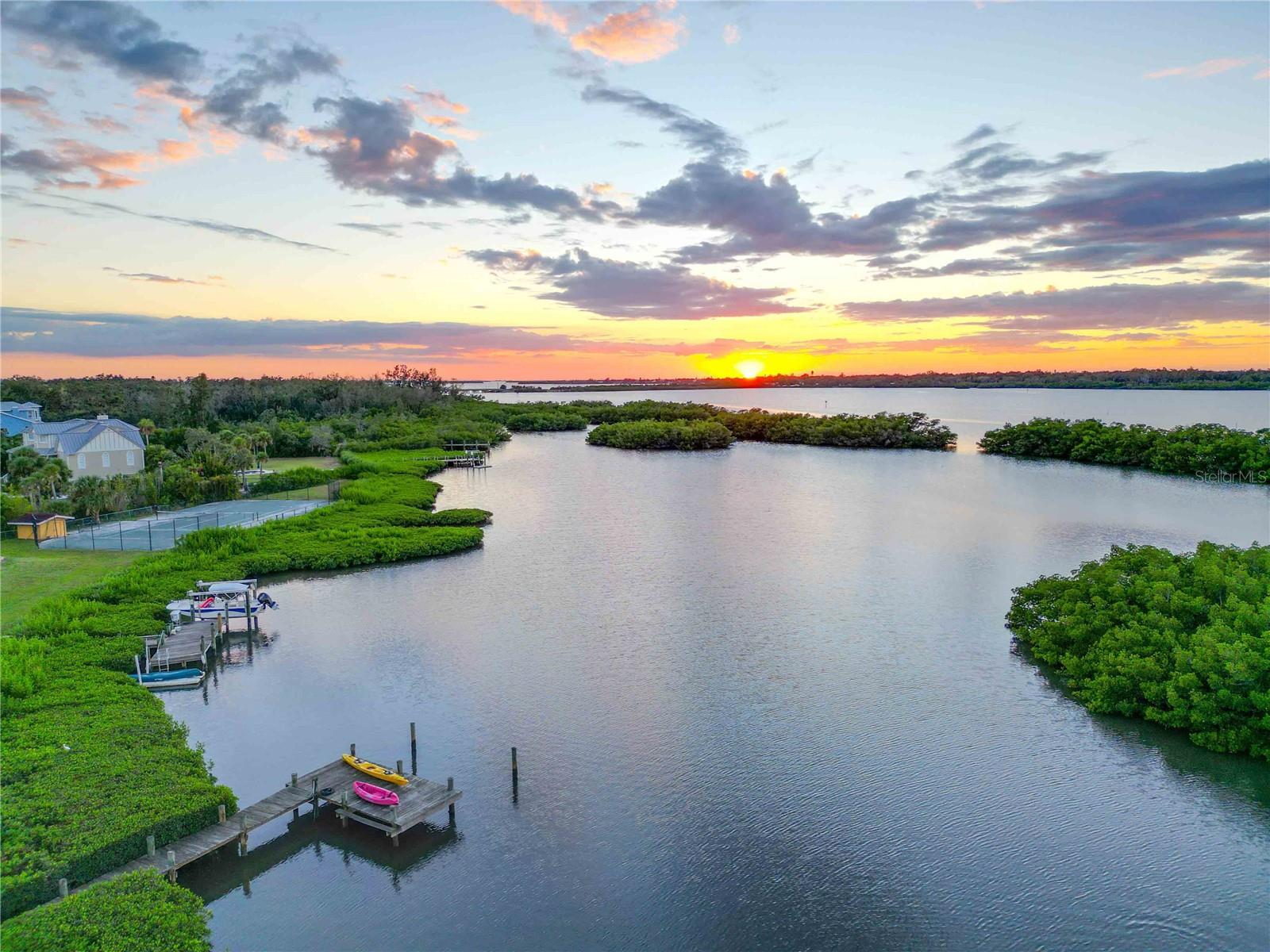 NO-SEE-UM ACRES - Residential