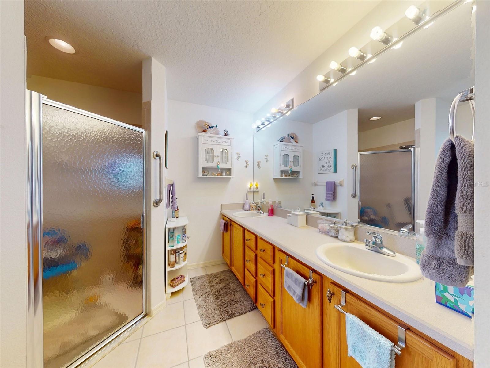 CANTERBURY LAKE ESTATES SECOND ADD - Residential